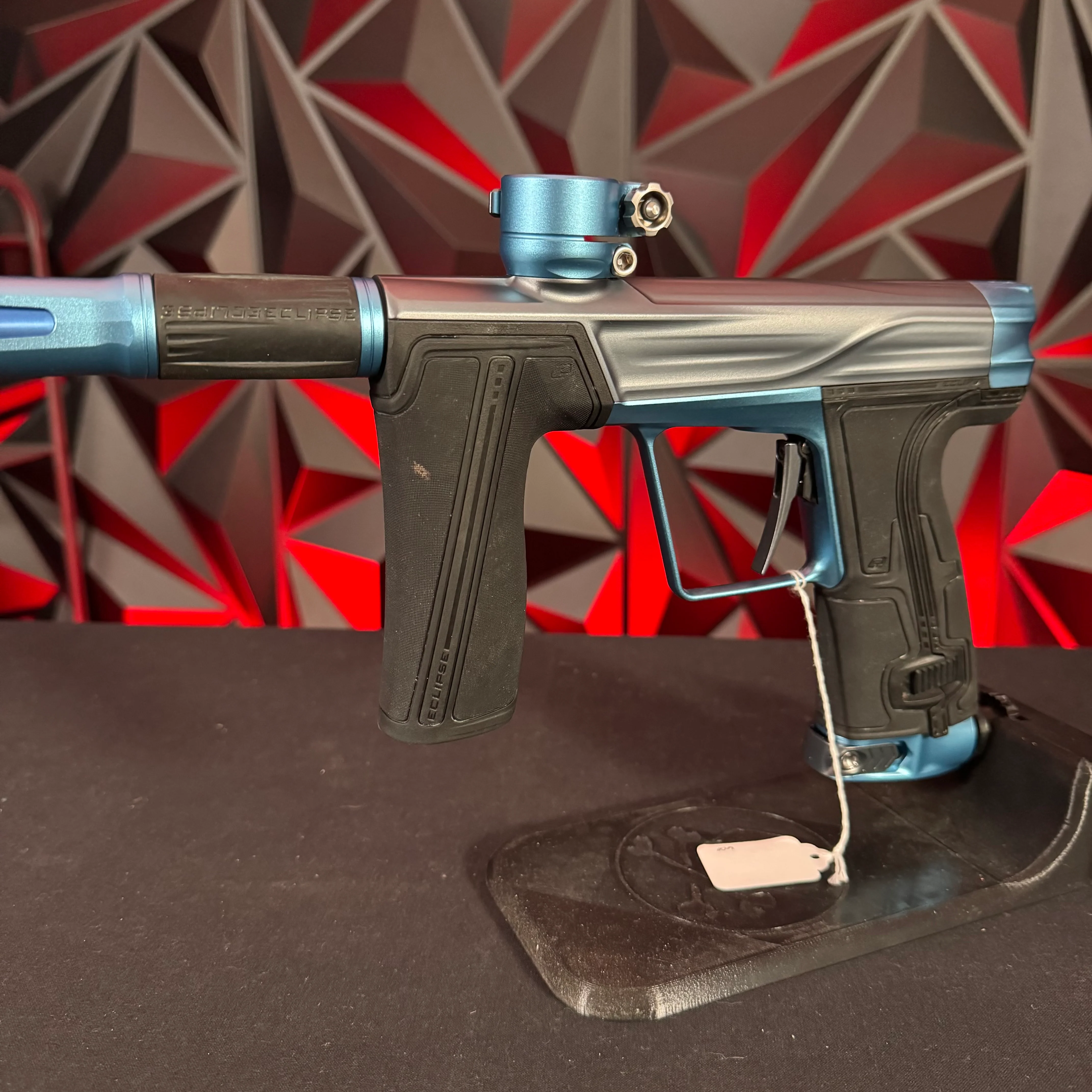 Used Planet Eclipse Geo R5 Paintball Gun - Graphite/Electric Blue - Image 5