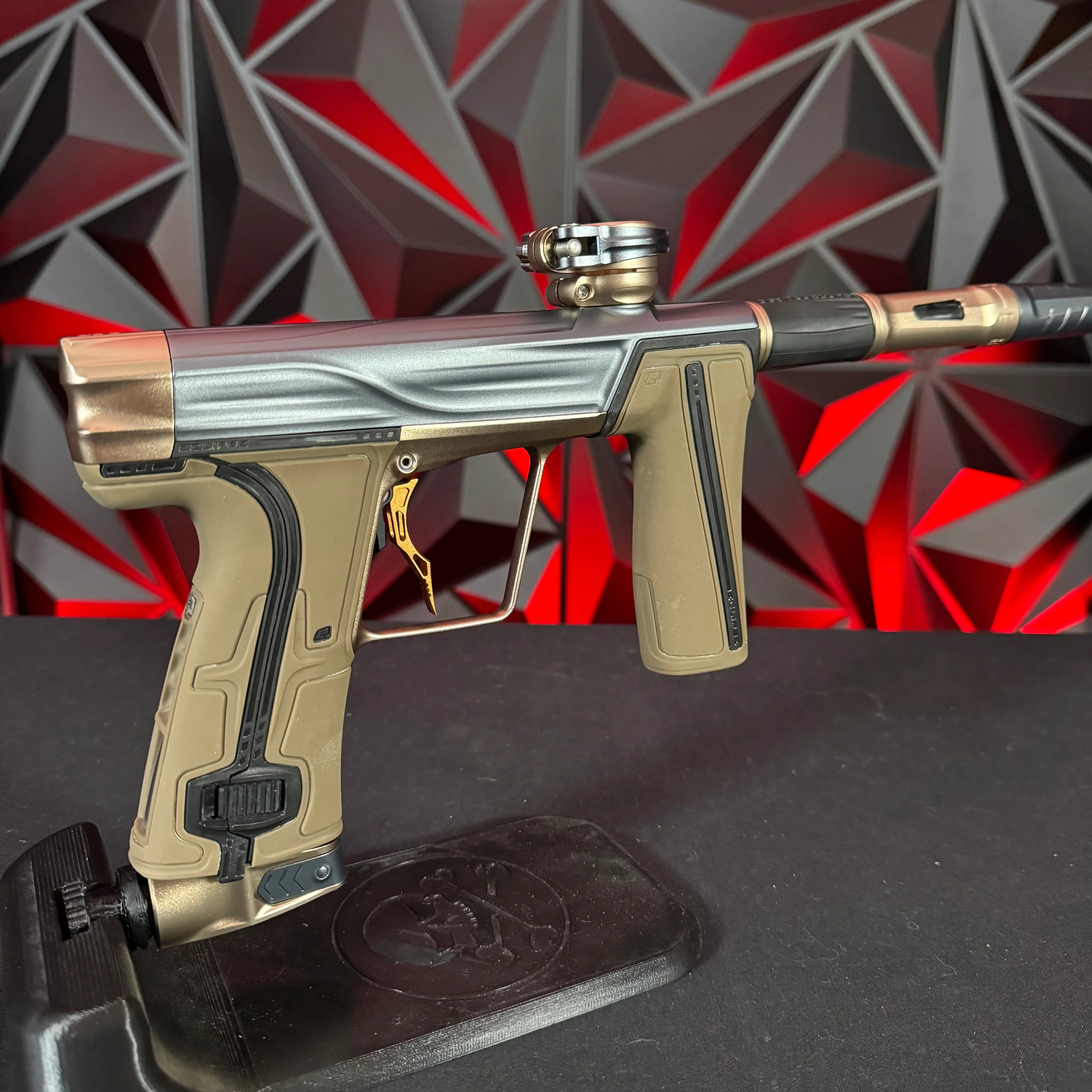 Used Planet Eclipse Geo R5 Paintball Gun - Graphite/Sandstone w/ Gold Deuce Trigger & FDE Grips - Image 2