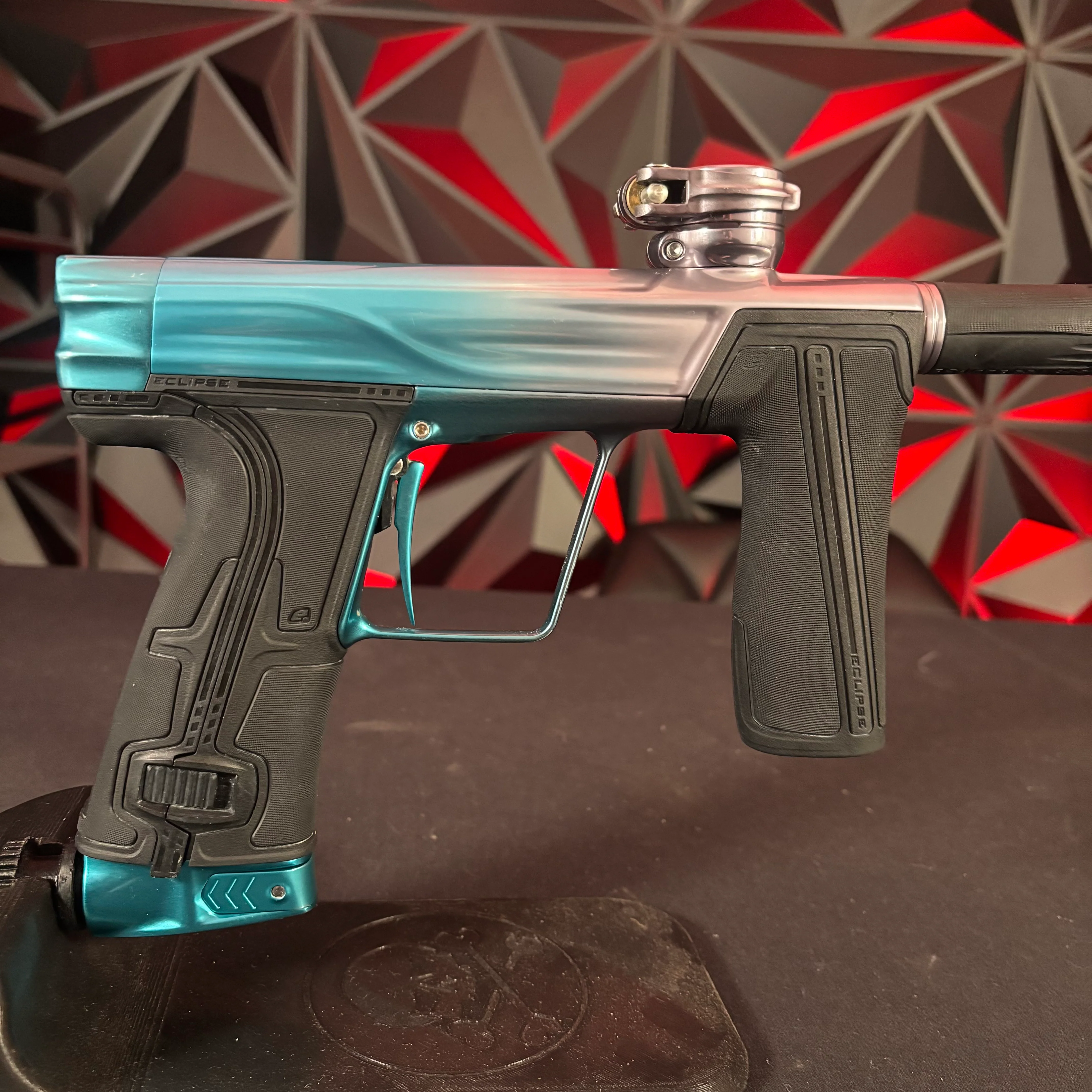 Used Planet Eclipse Geo R5 Paintball Gun - Blue to Pewter Fade - Image 2