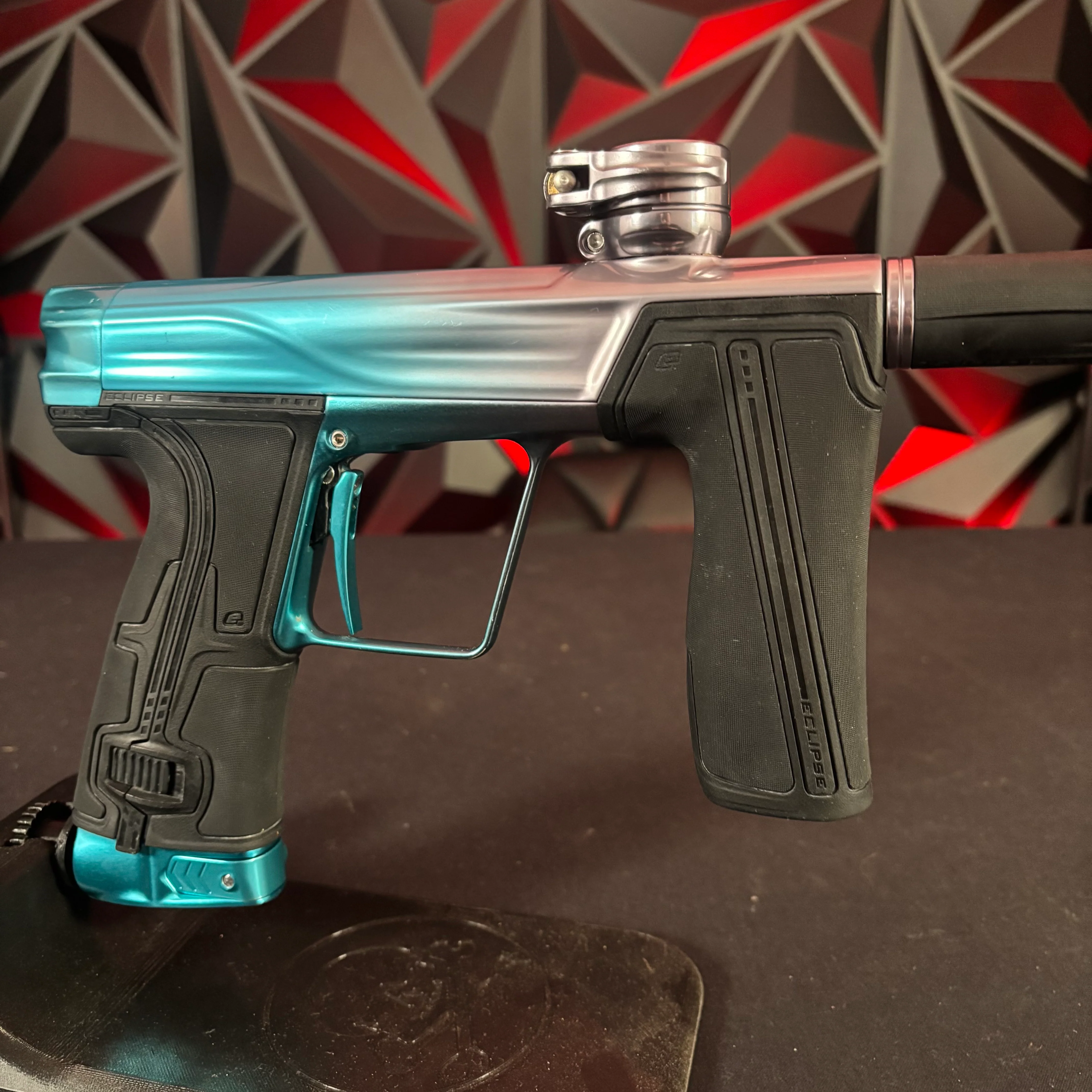 Used Planet Eclipse Geo R5 Paintball Gun - Blue to Pewter Fade - Image 3