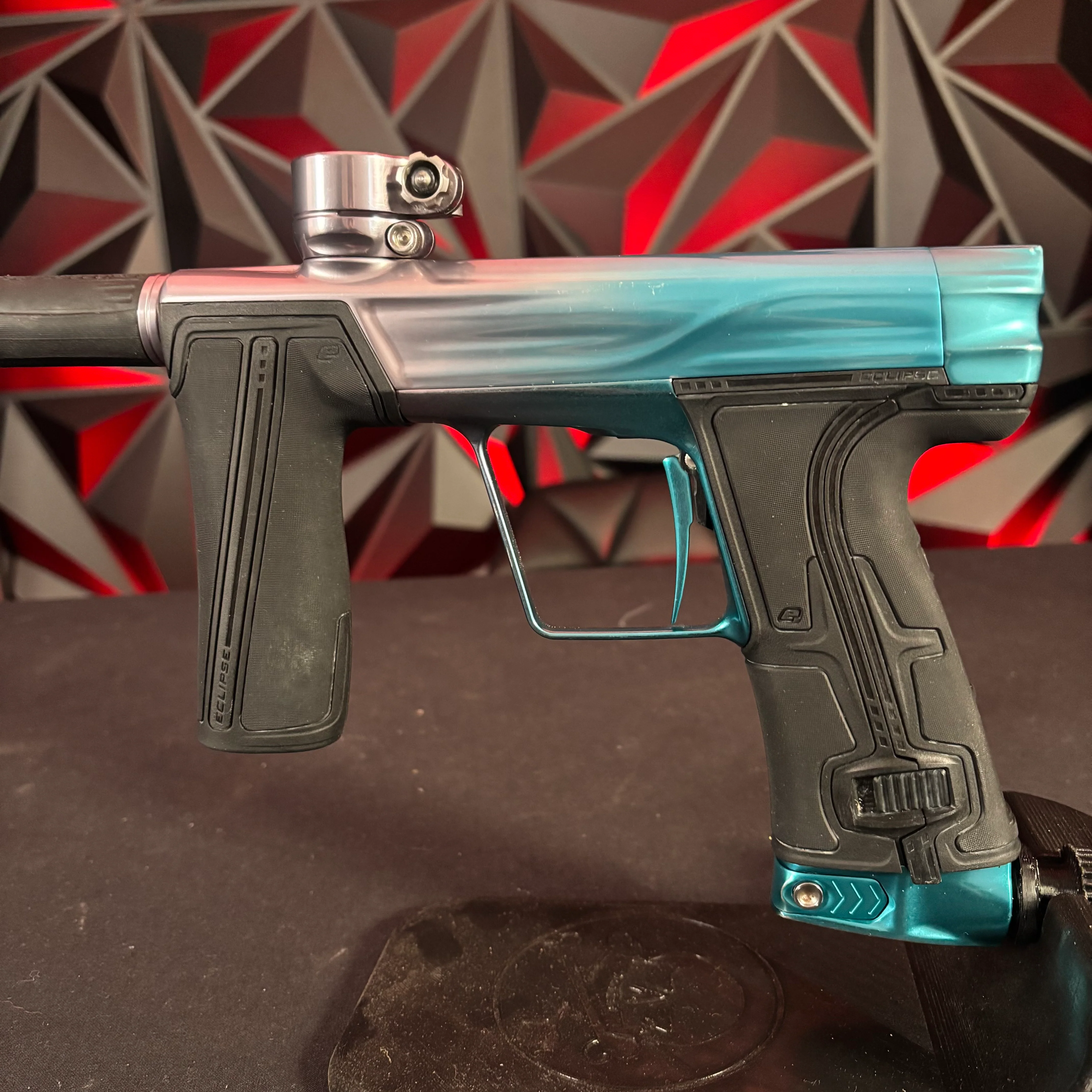 Used Planet Eclipse Geo R5 Paintball Gun - Blue to Pewter Fade - Image 4