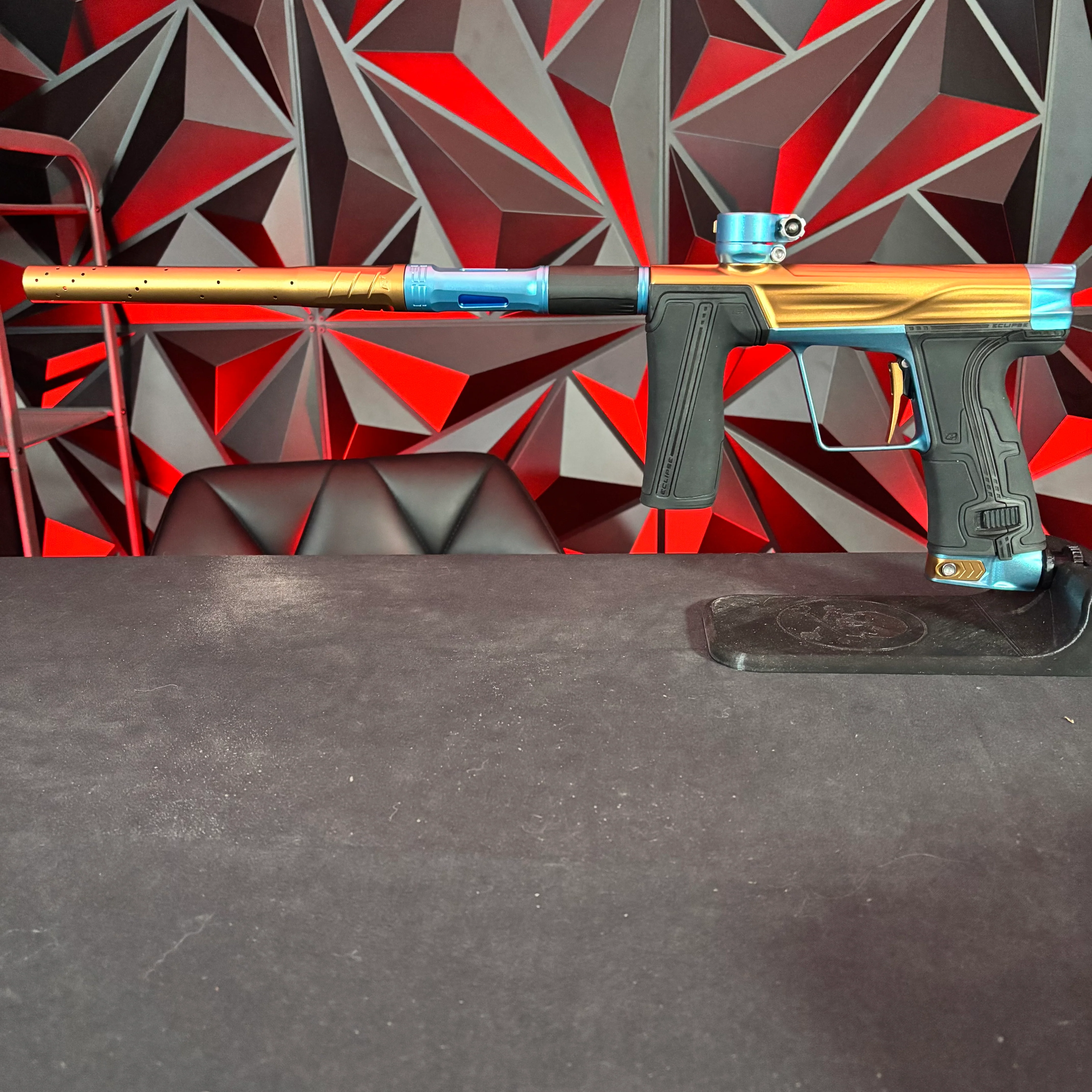 Used Planet Eclipse Geo R5 Paintball Gun - Bronze/Electric blue - Image 7