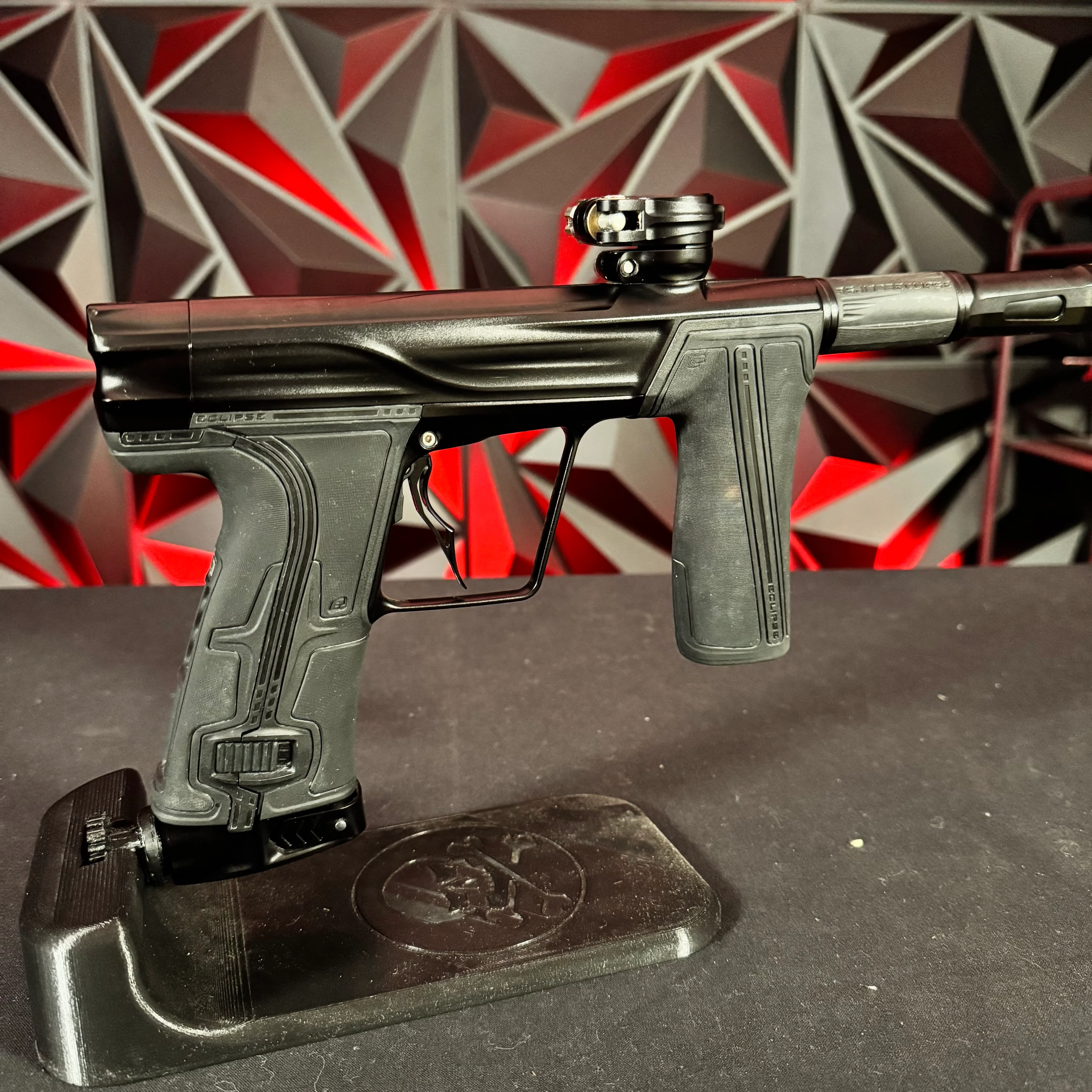 Used Planet Eclipse Geo R5 Paintball Gun - Midnight w/ Gold Tip & Infamous Deuce Trigger - Image 2
