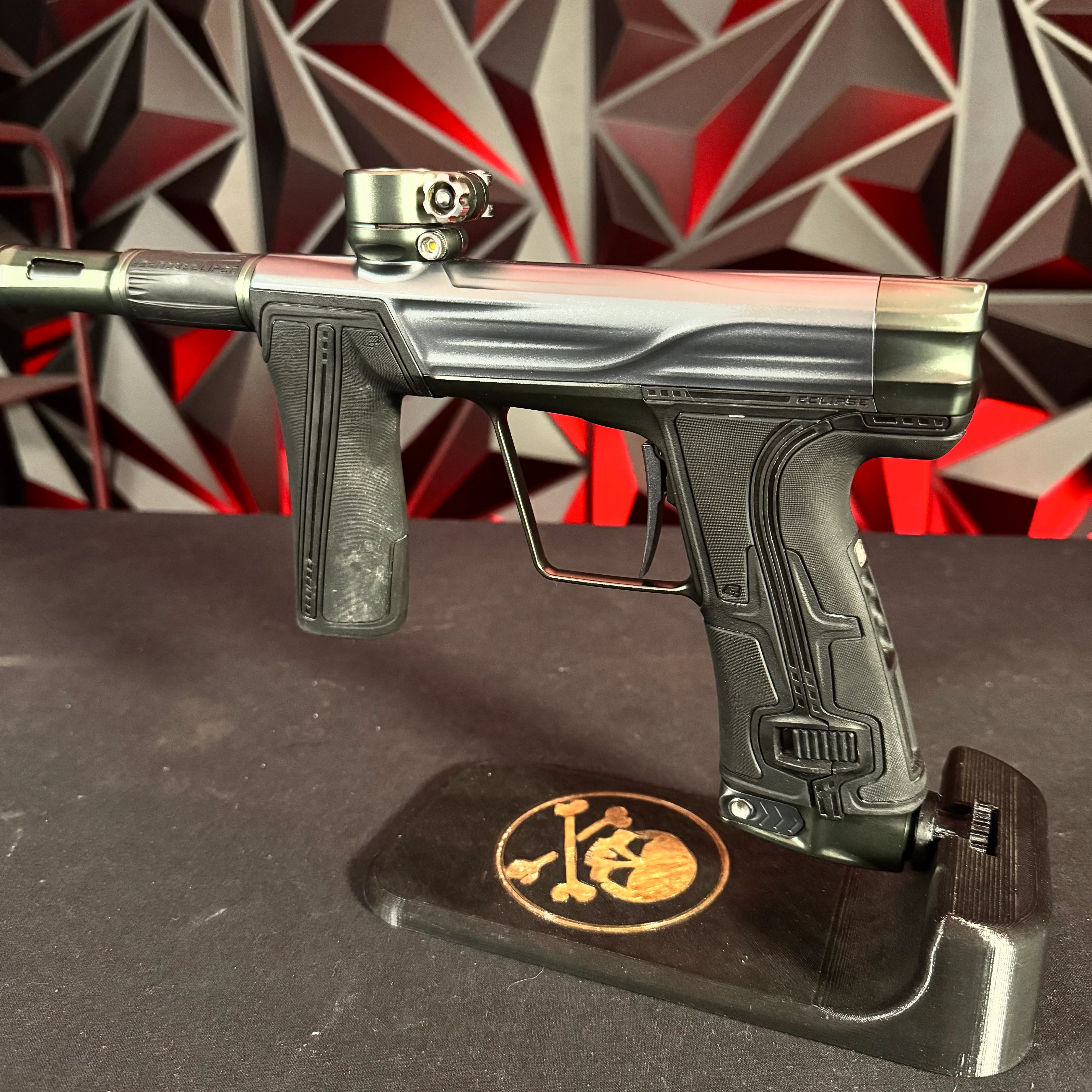Used Planet Eclipse Geo R5 Paintball Gun - Resilience (Graphite/British Racing Green) - Image 3