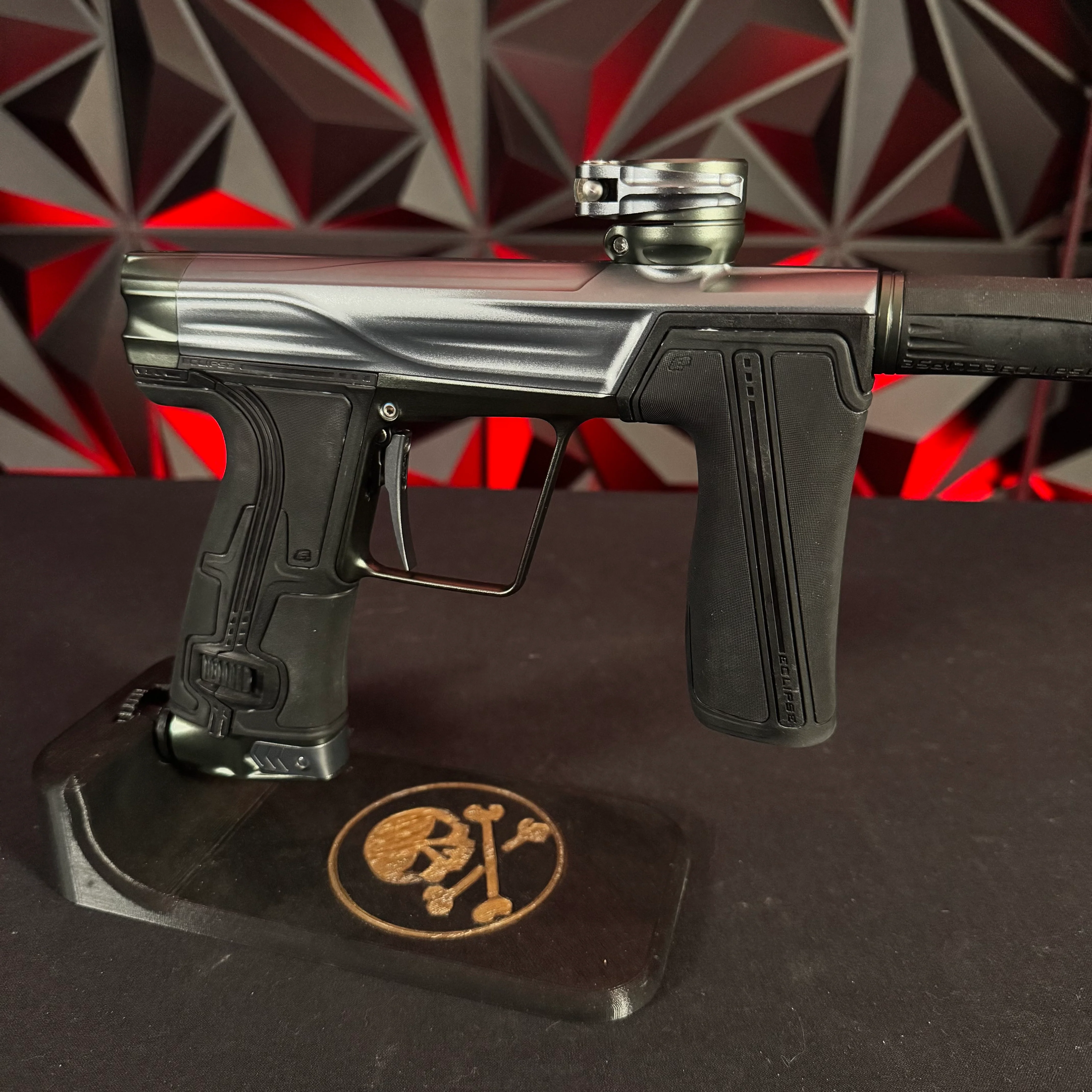 Used Planet Eclipse Geo R5 Paintball Gun - Resilience (Graphite/British Racing Green) - Image 4
