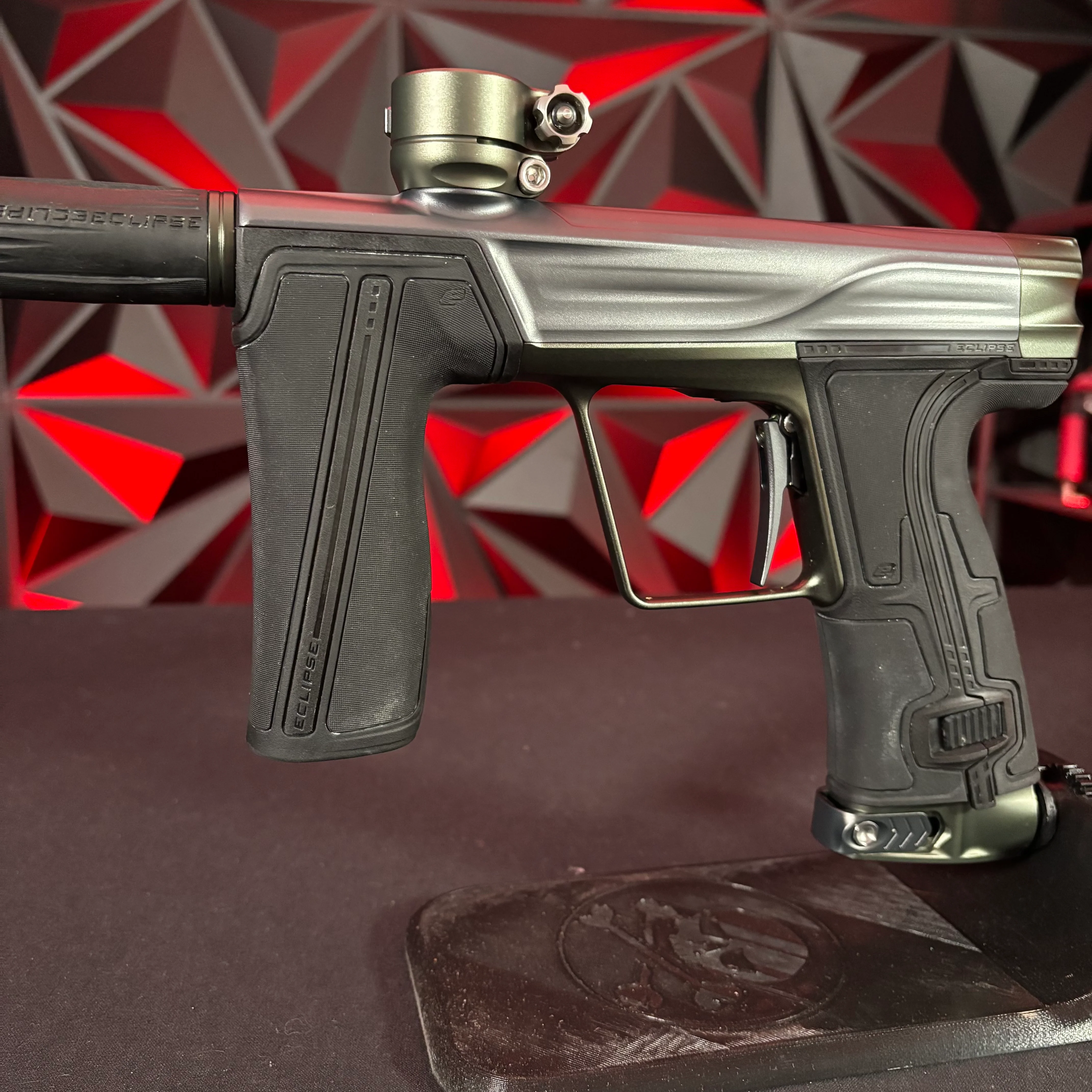 Used Planet Eclipse Geo R5 Paintball Gun - Resilience (Graphite/British Racing Green) - Image 5
