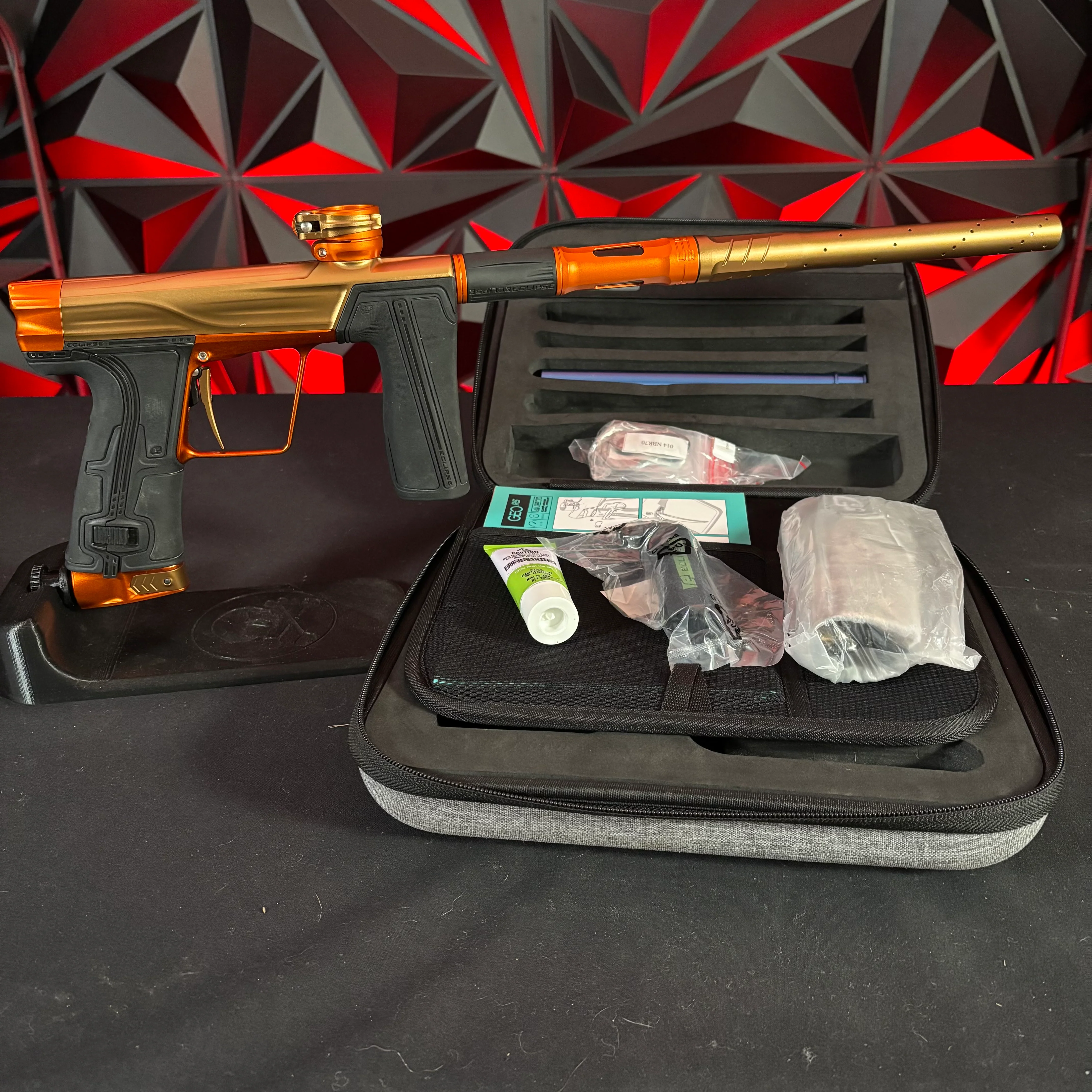 Used Planet Eclipse Geo R5 Paintball Gun - Gold/Orange