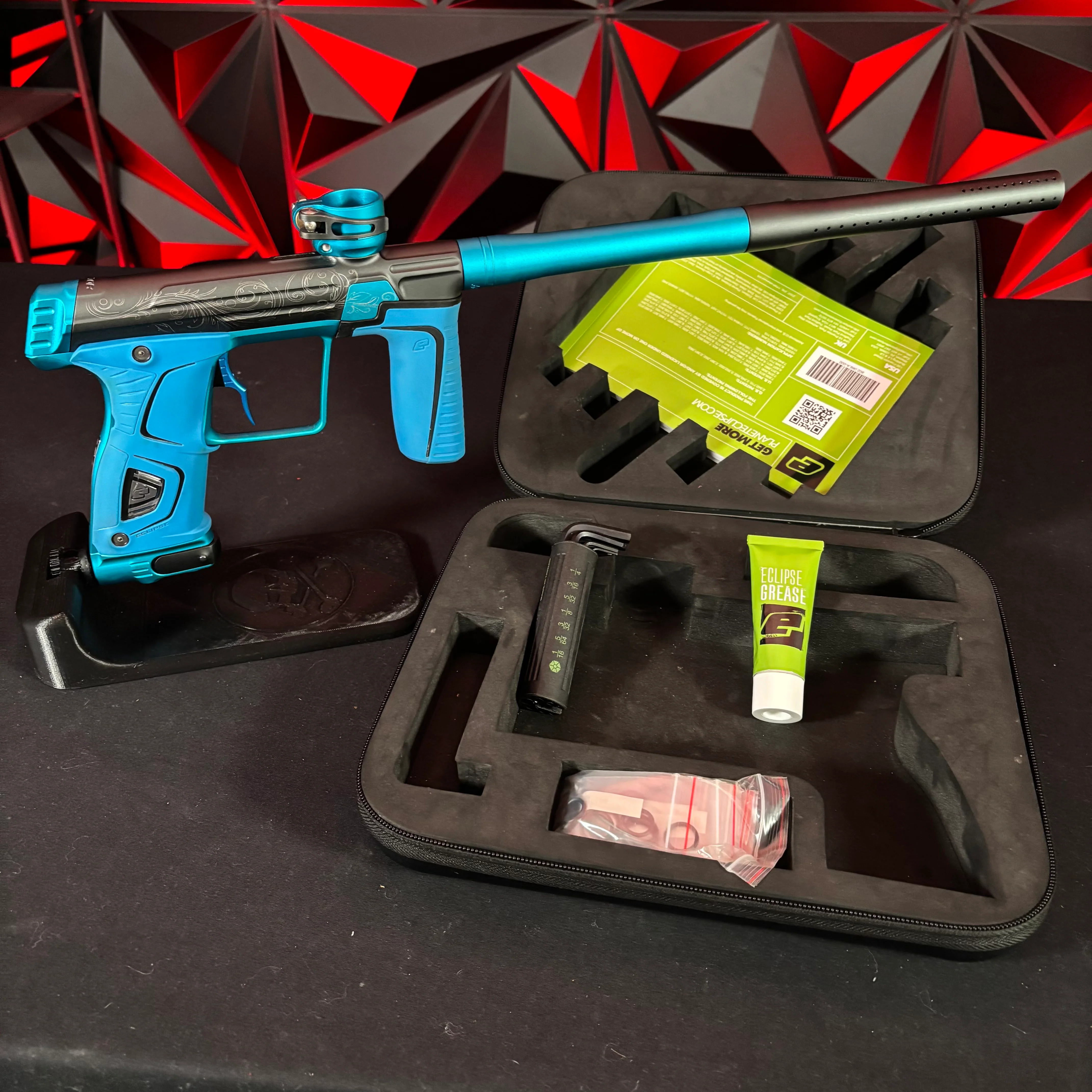 Used Planet Eclipse Gtek 170R Paintball Gun - Grey/Blue w/ Laser Engraving, Blue Grips & Deuce Trigger - Image 8