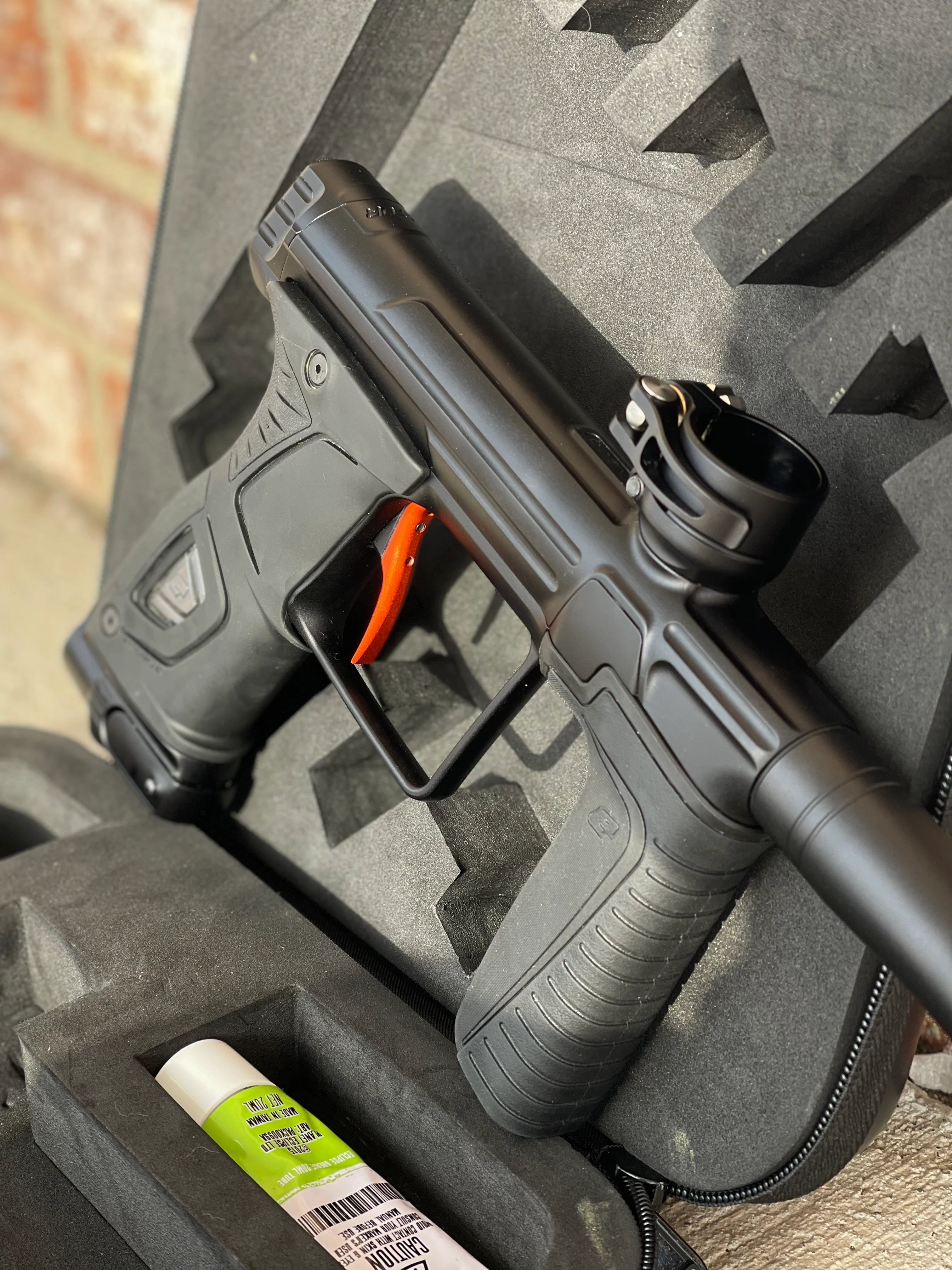 Used Planet Eclipse Gtek 170R Paintball Gun - Black w/ Orange Scythe Trigger - Image 3