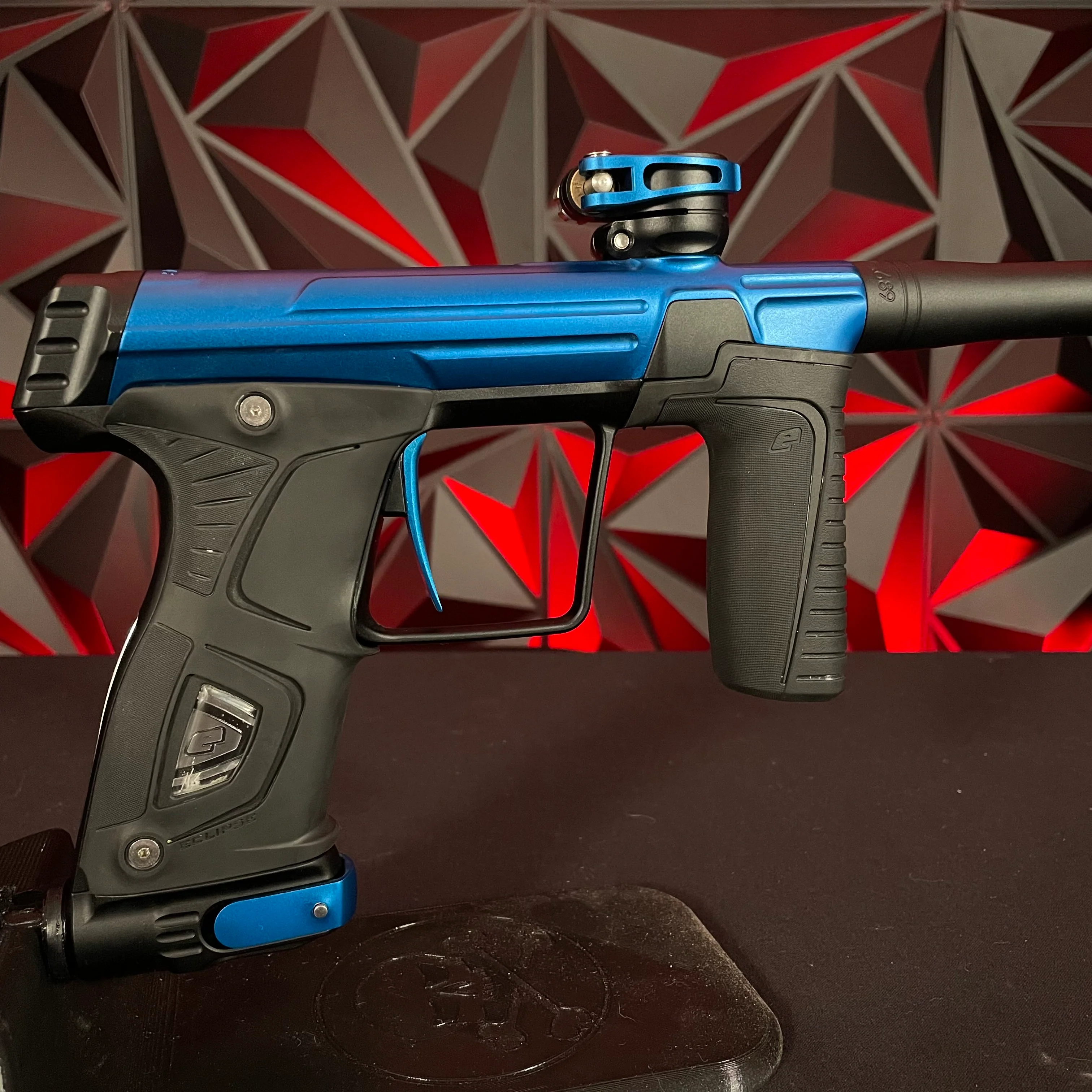 Used Planet Eclipse Gtek 170R Paintball Marker - Blue/Black - Image 2