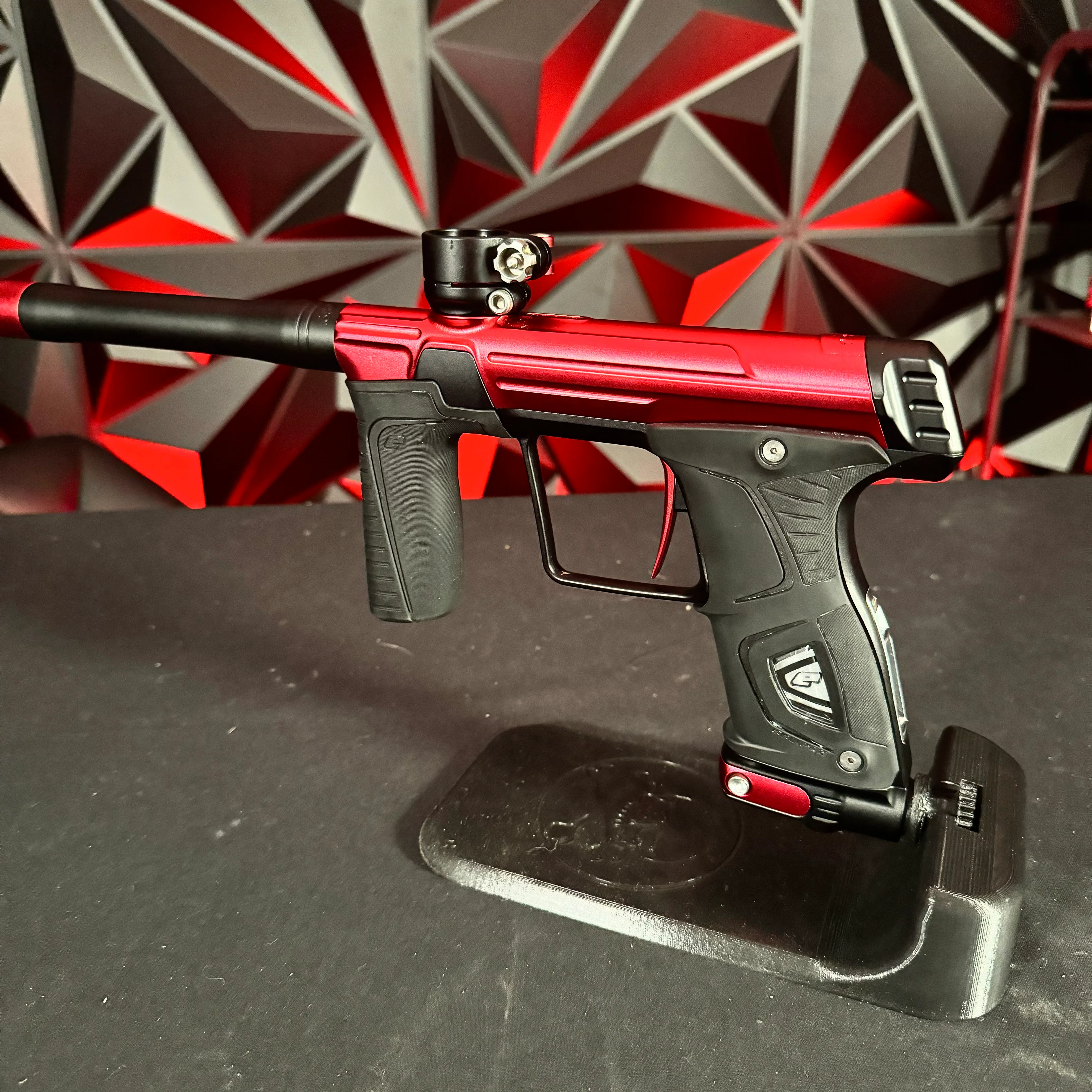 Used Planet Eclipse Gtek 170R Paintball Marker - Red/Black - Image 3