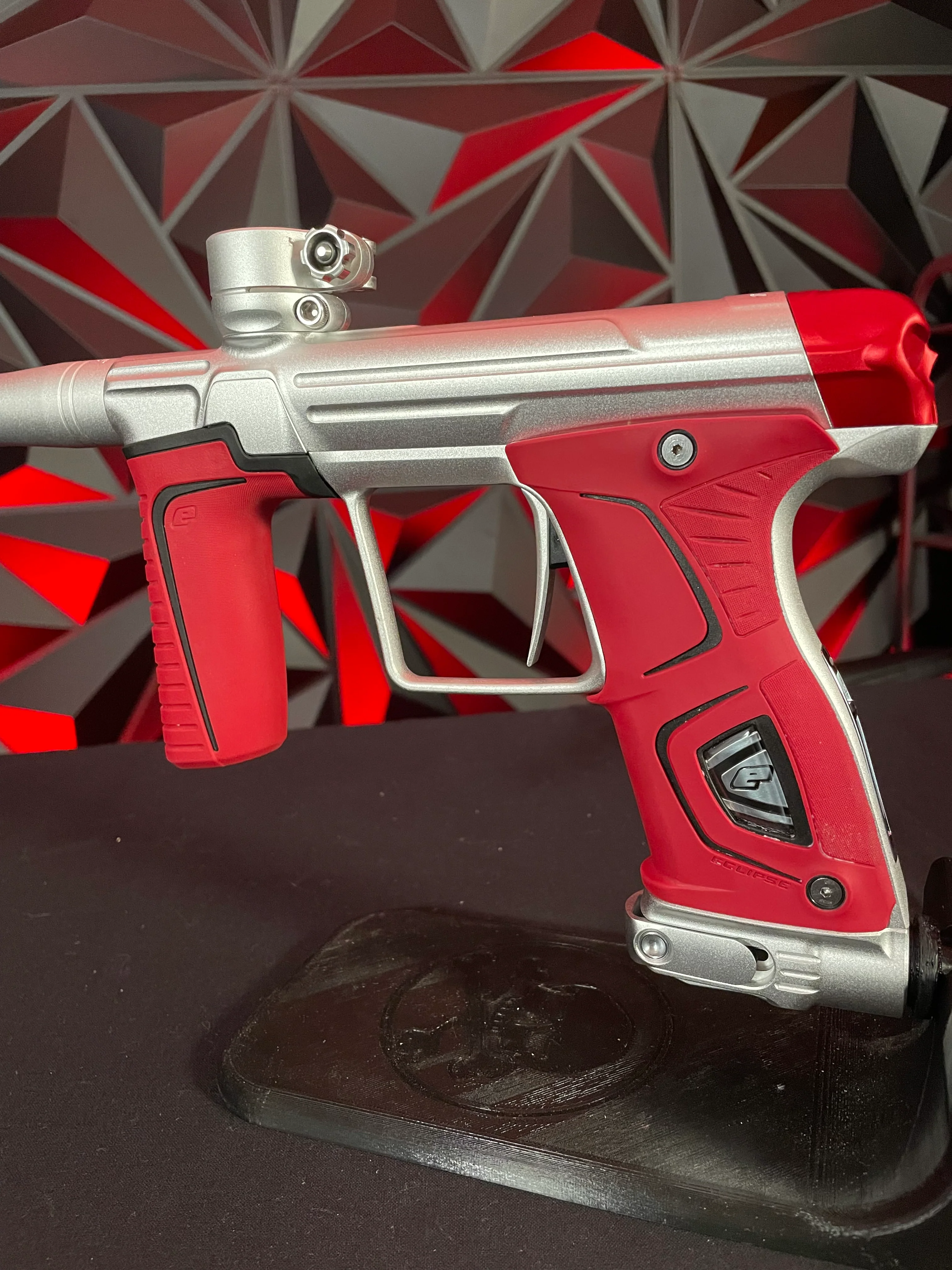 Used Planet Eclipse Gtek 170r Paintball Marker - Silver w/ Red Infamous Back Cap, Red Grip Kit, Red Barrel tip - Image 2