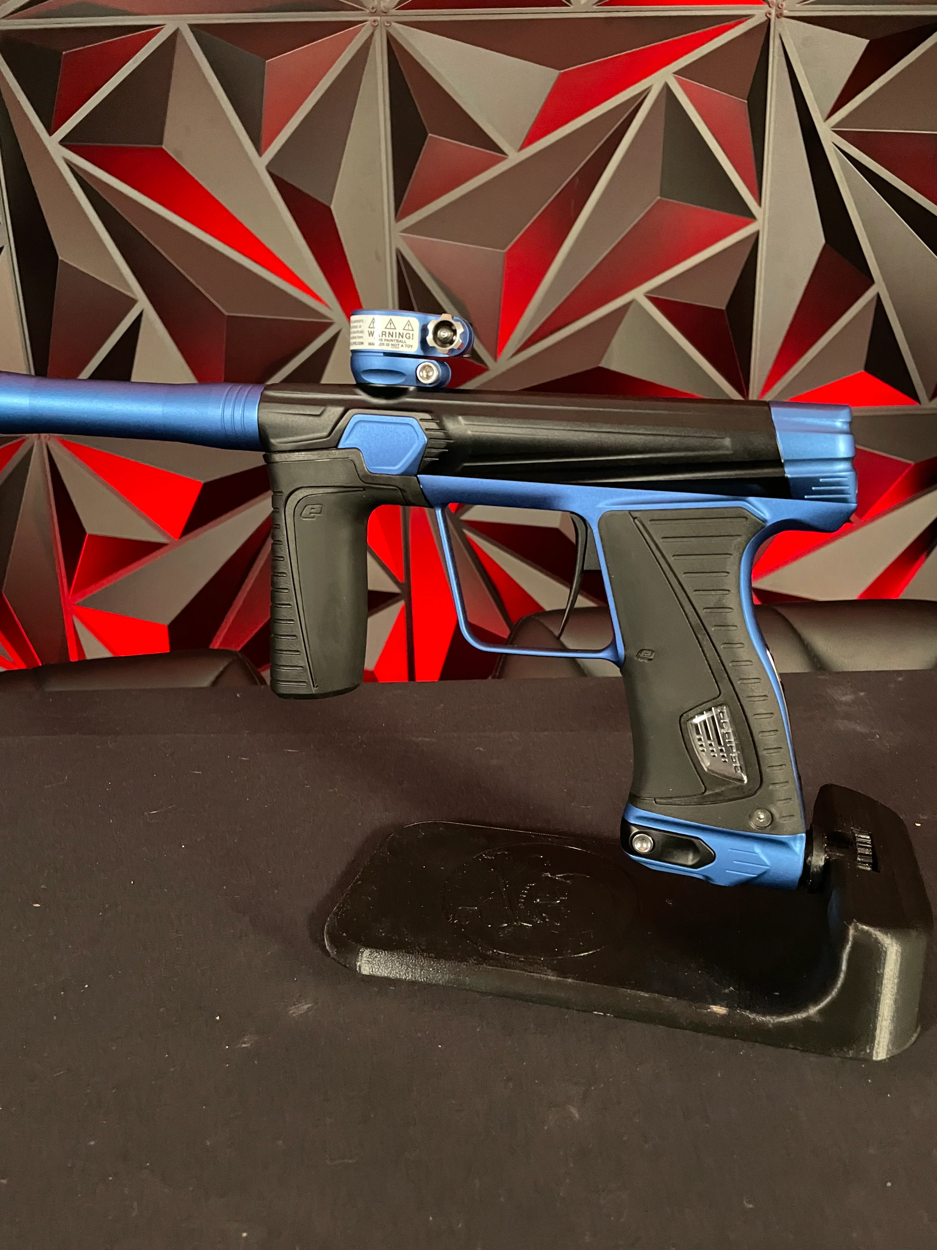 Used Planet Eclipse Gtek 180R Paintball Gun - Black/Blue - Image 2