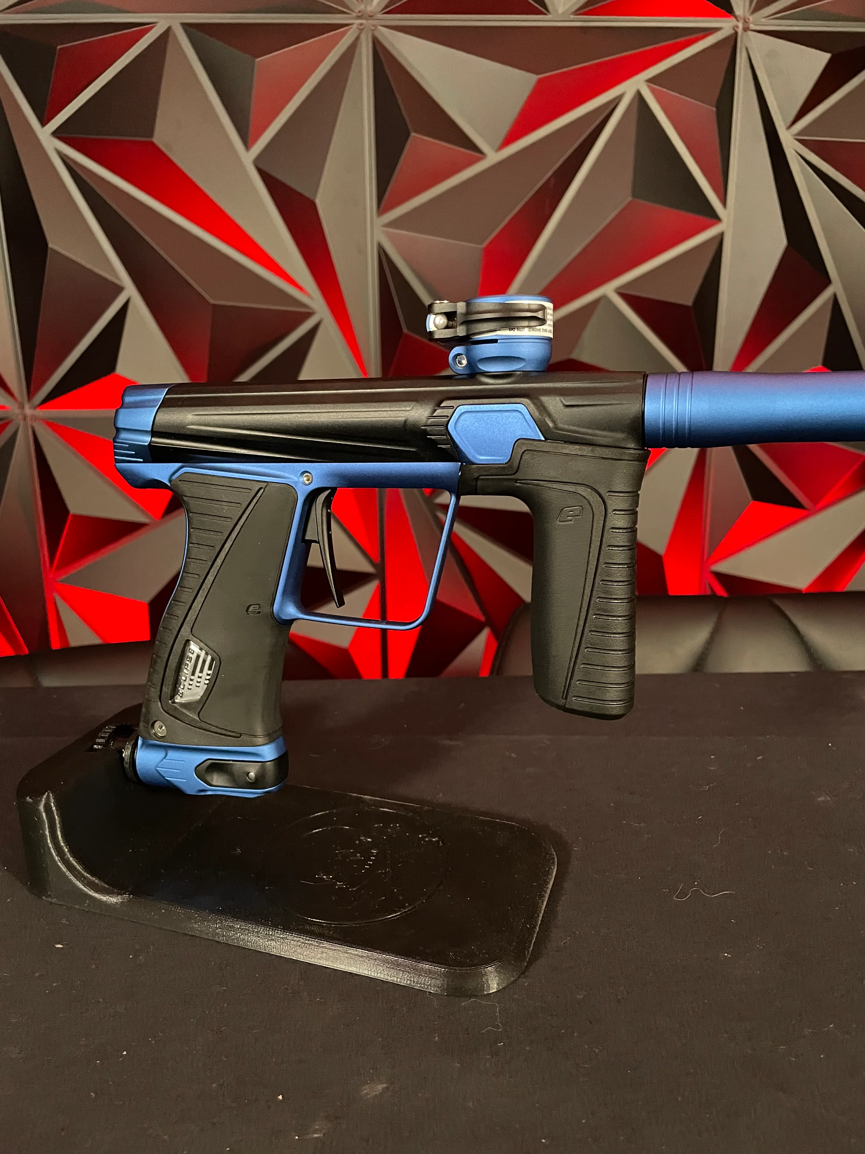 Used Planet Eclipse Gtek 180R Paintball Gun - Black/Blue - Image 3