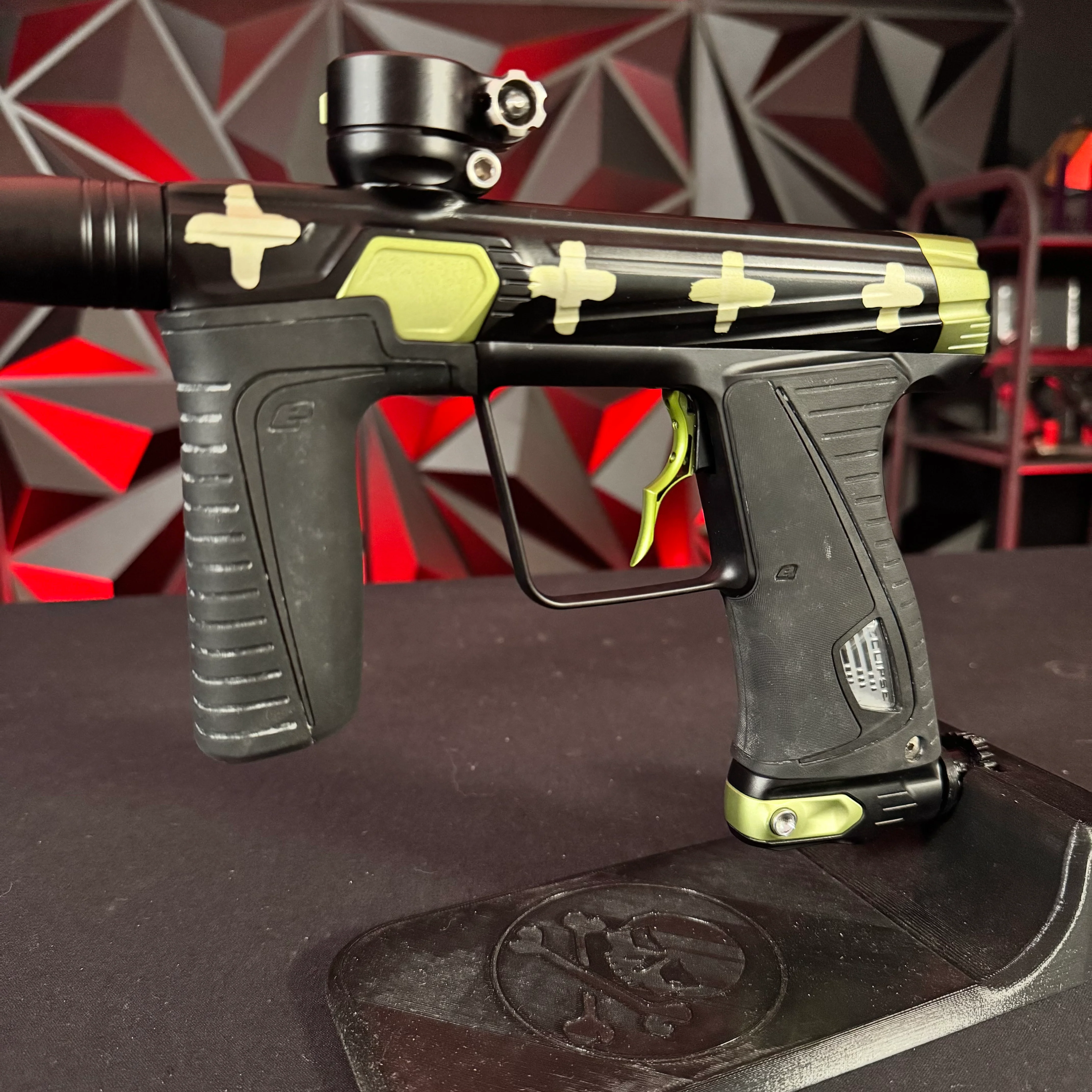 Used Planet Eclipse Gtek 180R Paintball Gun - Black/Green Hormesis Colab w/Infamous Deuce Trigger - Image 5