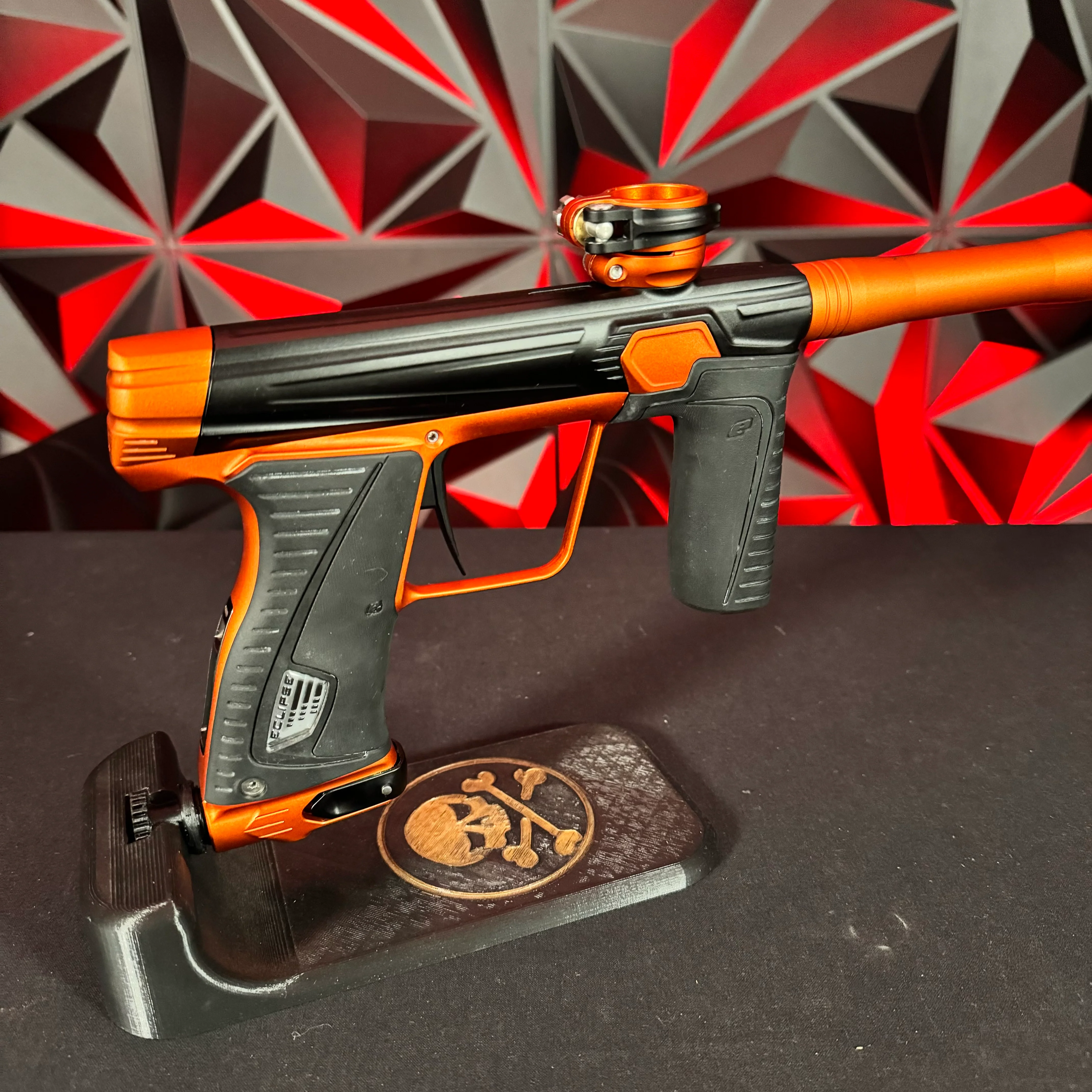 Used Planet Eclipse Gtek 180R Paintball Gun - Black/Orange - Image 2