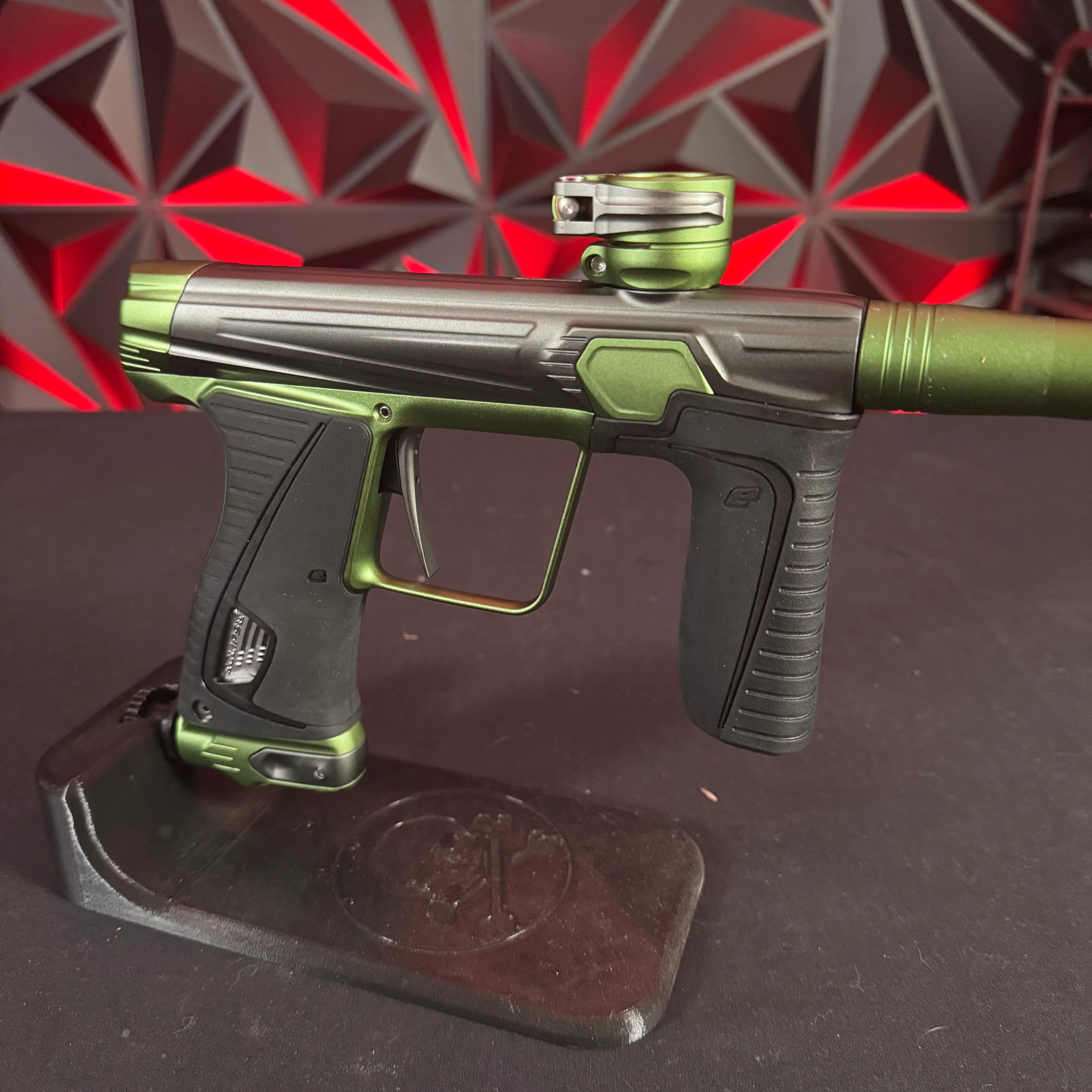 Used Planet Eclipse Gtek 180R Paintball Gun - Charcoal/Green (Vyper Storm) w/ 4 PWR Inserts - Image 4
