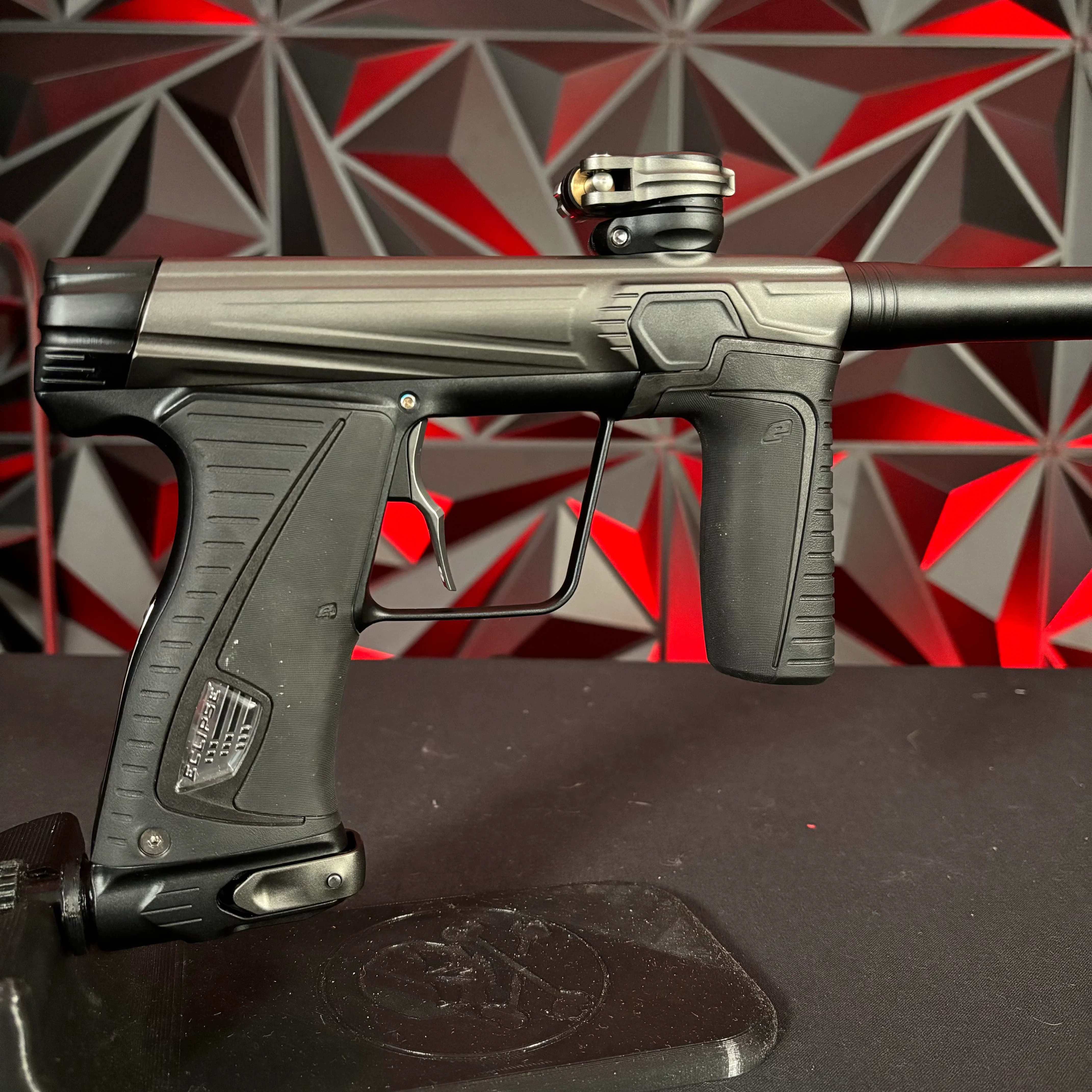 Used Planet Eclipse Gtek 180r Paintball Gun - Charcoal (Grey/Black) w/ Infamous Deuce Trigger & Earth Grip Kit