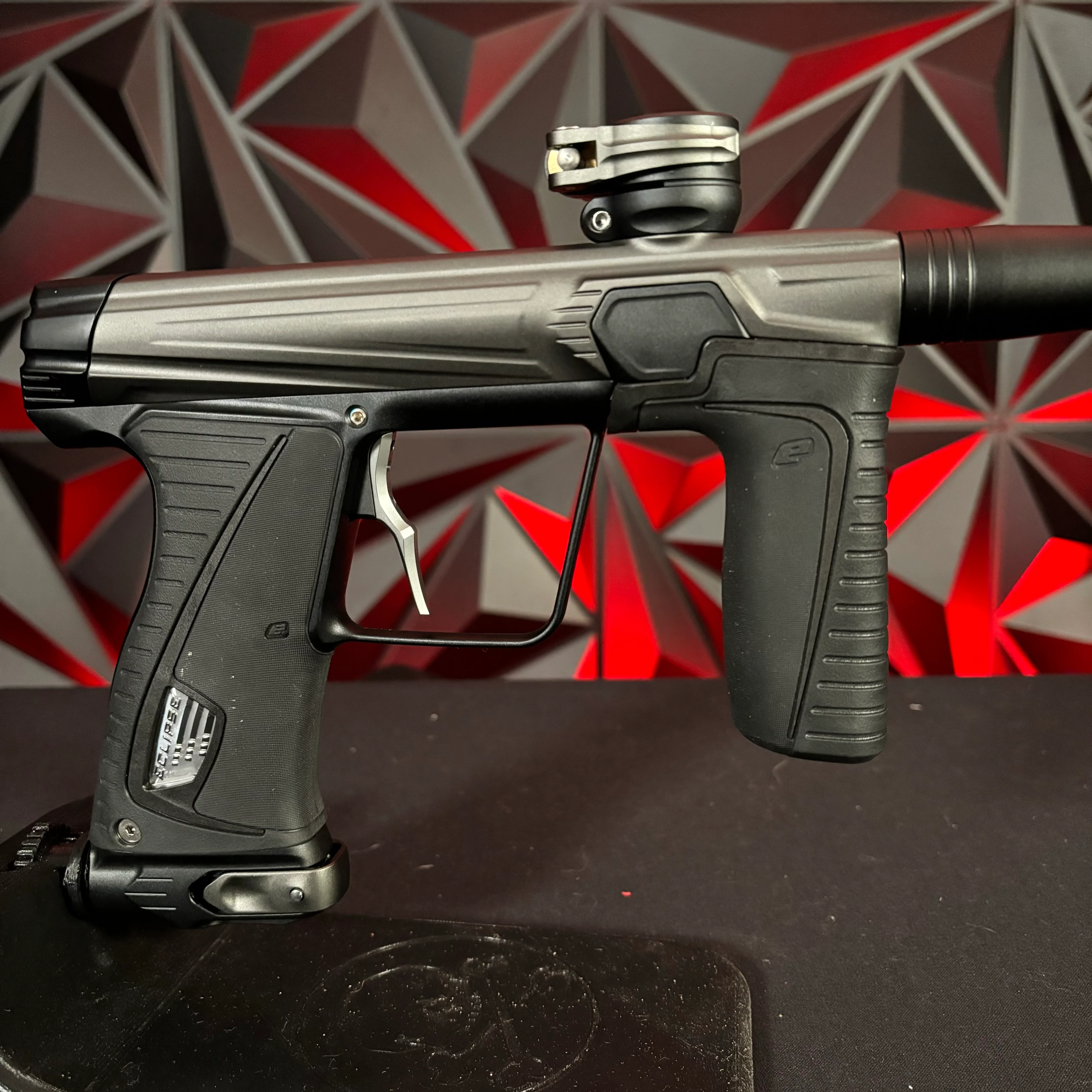Used Planet Eclipse Gtek 180r Paintball Gun - Charcoal (Grey/Black) w/ Infamous Deuce Trigger & Earth Grip Kit - Image 3