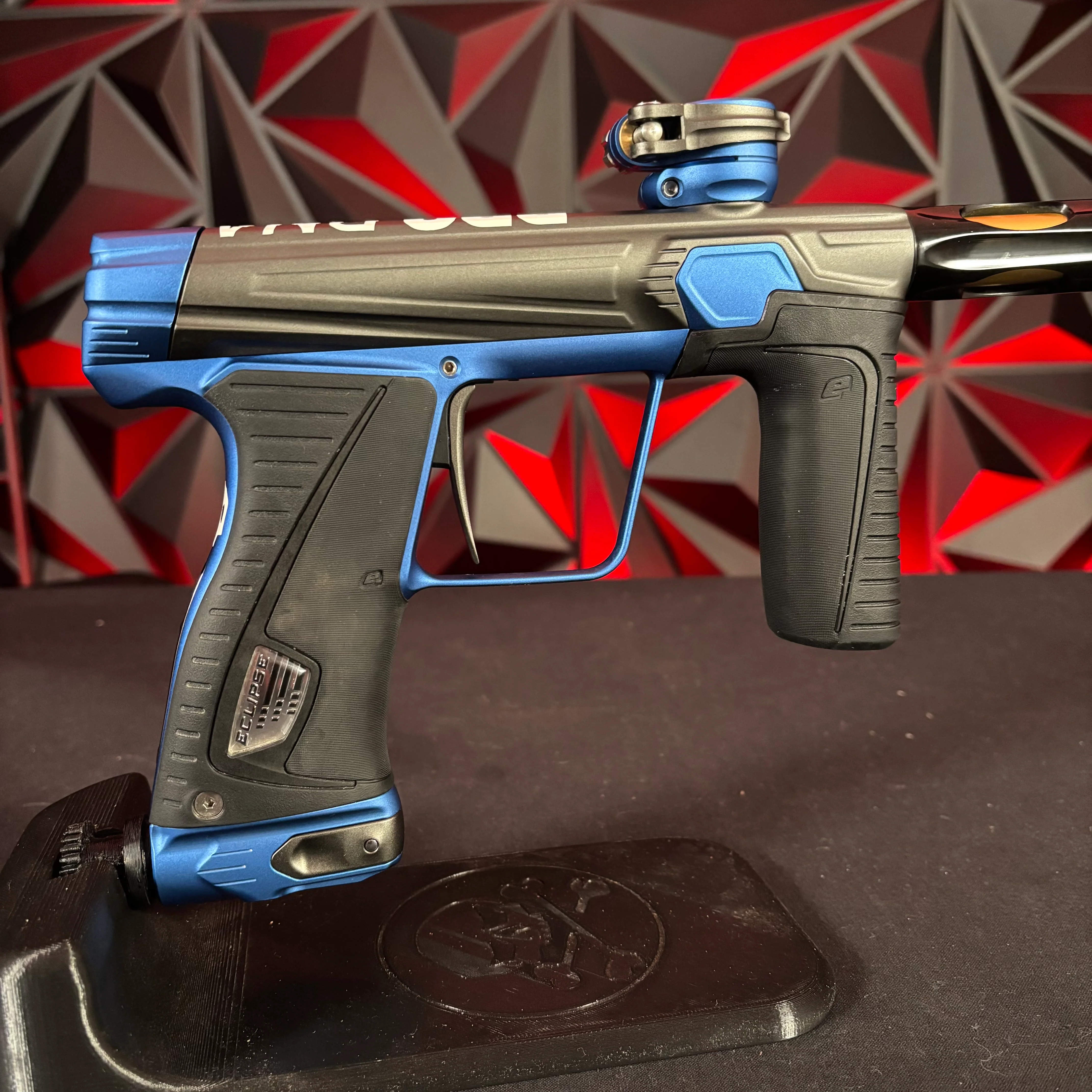 Used Planet Eclipse Gtek 180R Paintball Gun - Graphite/Blue - Image 2