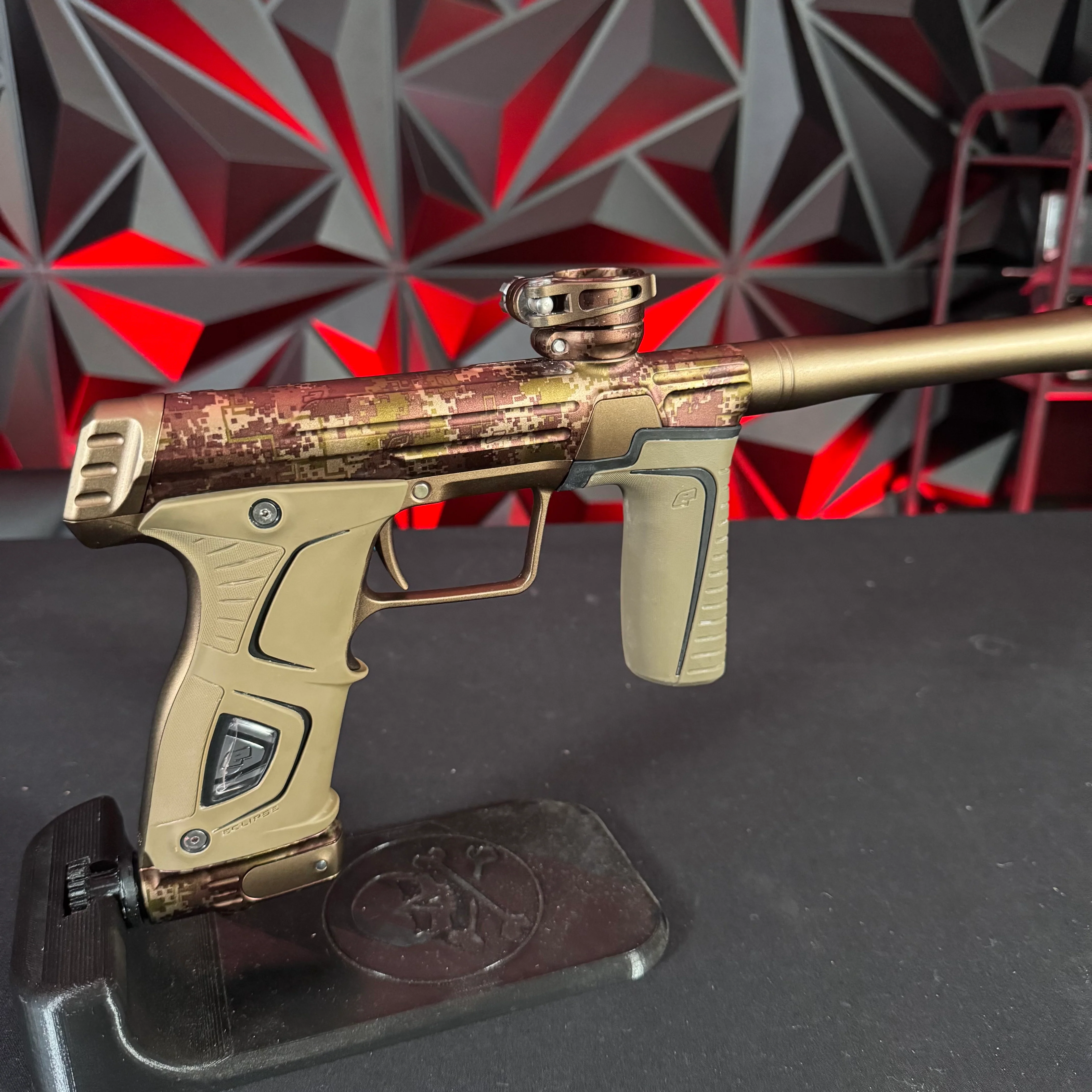 Used Planet Eclipse Gtek M170r - HDE Camo/Earth w/Deadly Winds hAir 45 Trigger Valve - Image 2