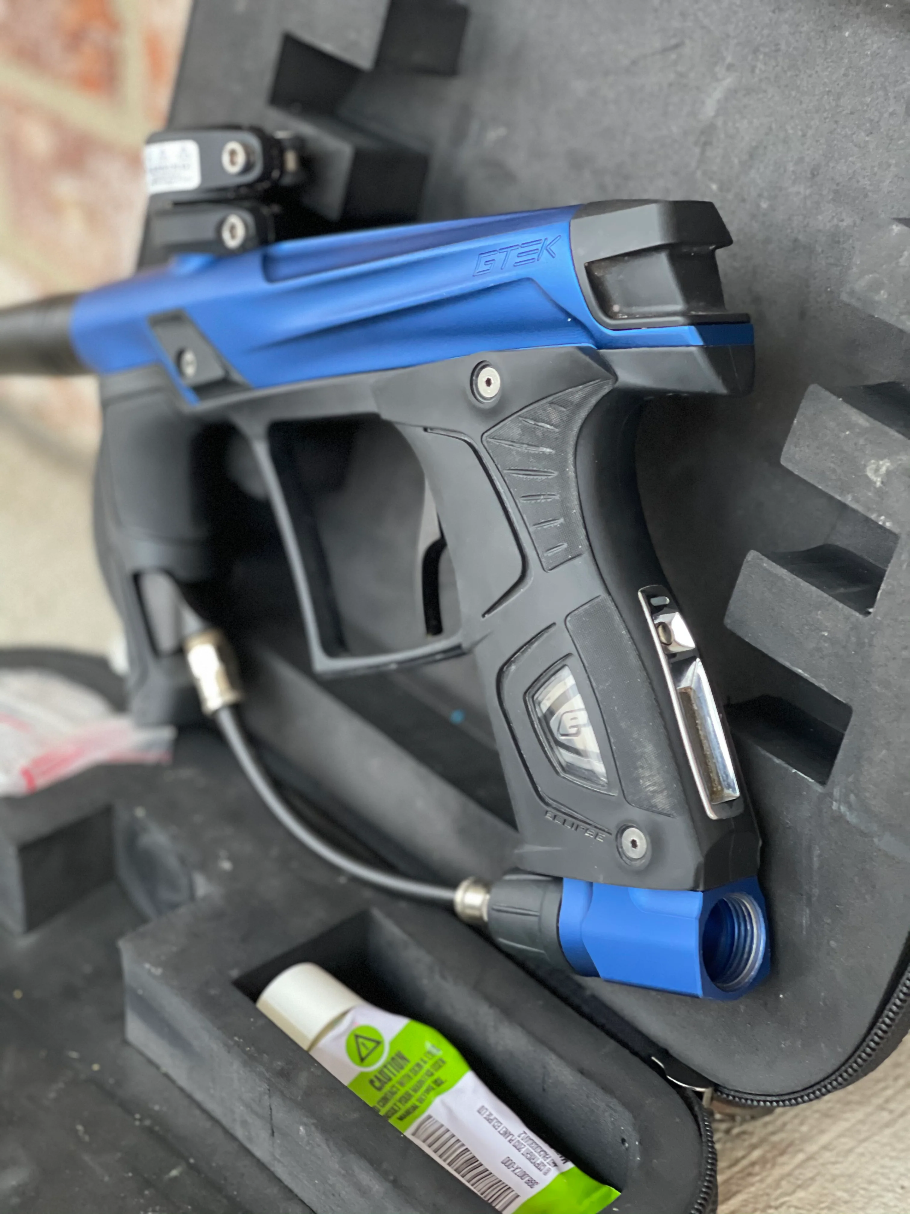 Used Planet Eclipse Gtek OLED Paintball Marker- Blue / Black - Image 3