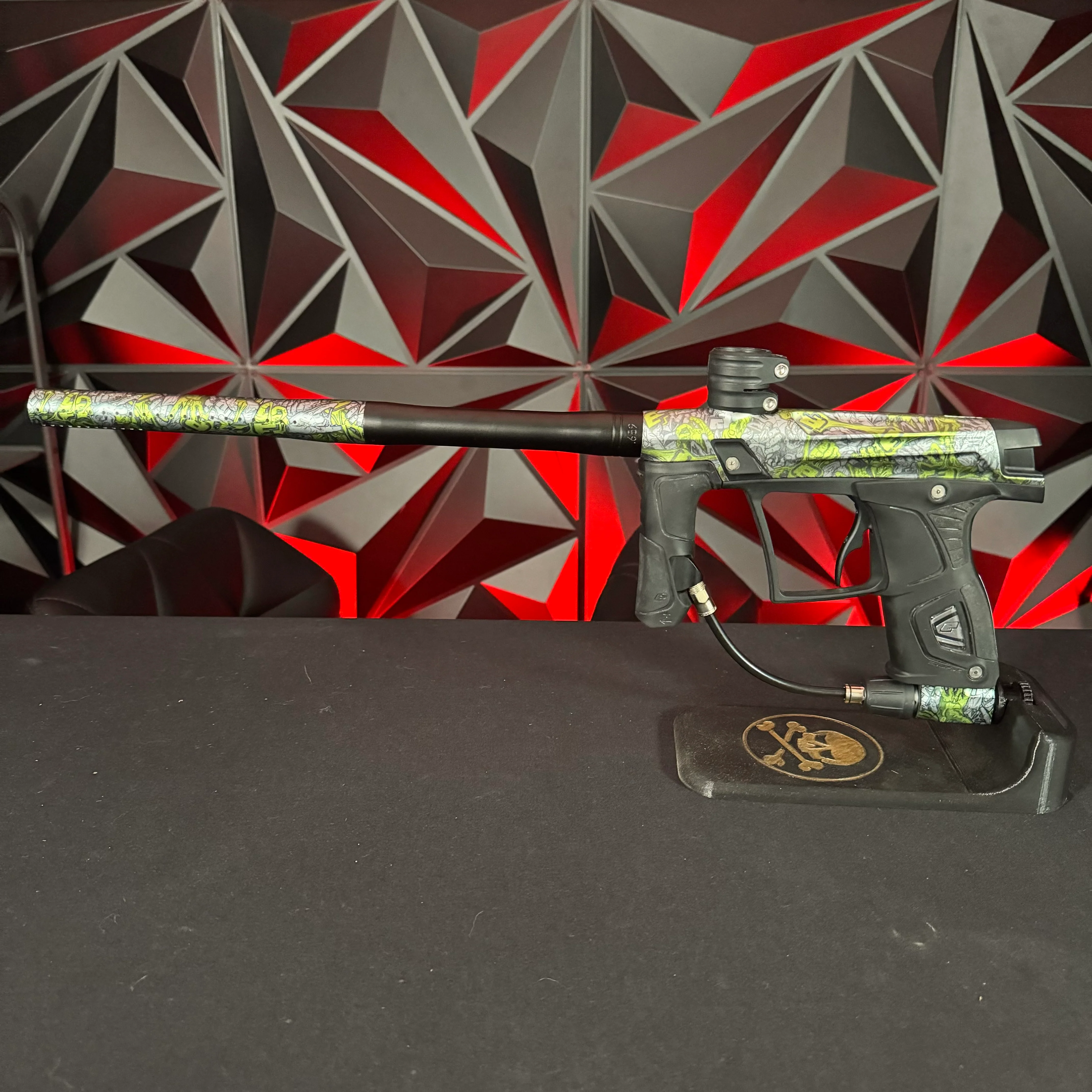 Used Planet Eclipse Gtek Paintball Gun - OLED - Zombies Stretch Green - Image 7