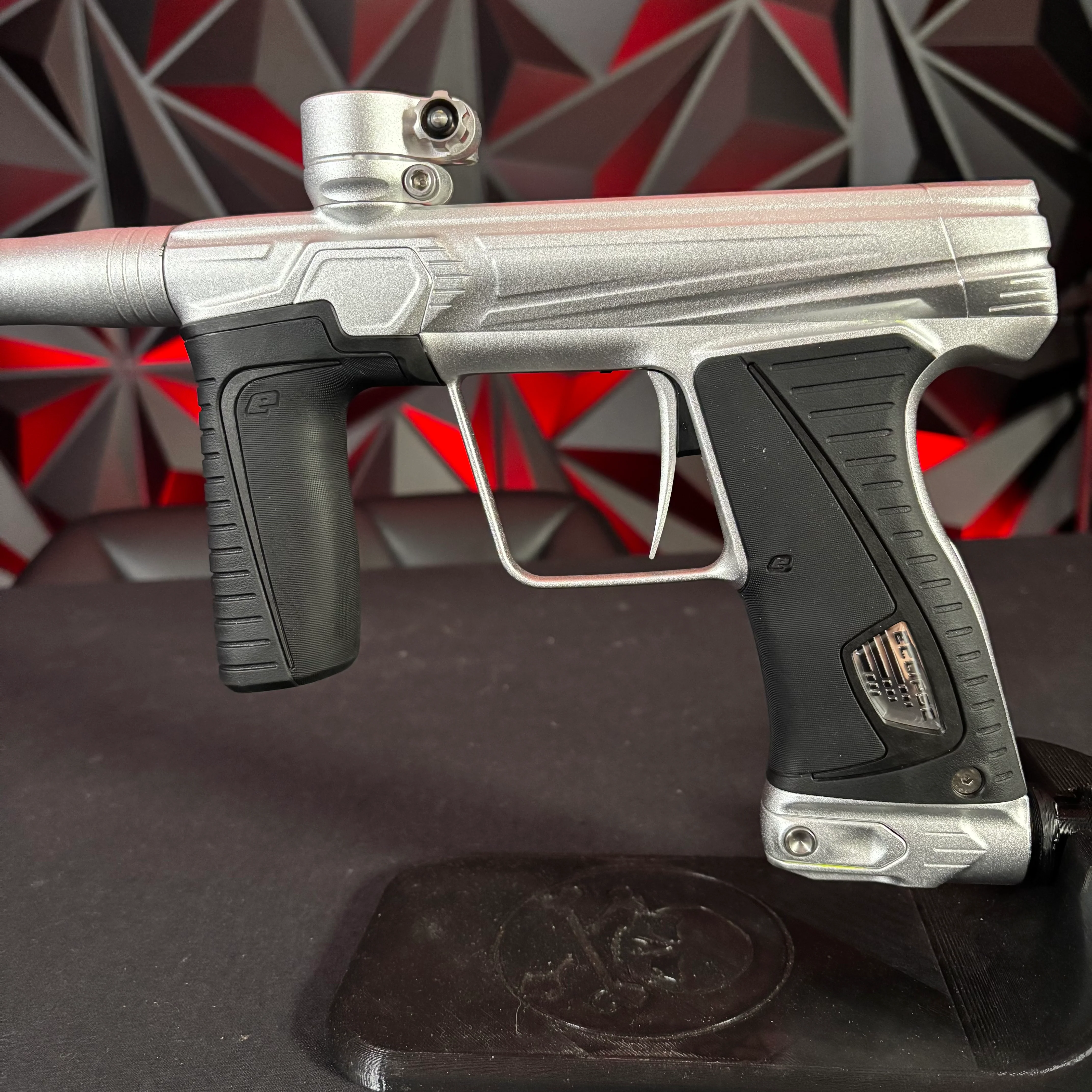 Used Planet Eclipse 180r Paintball Gun - Silver - Image 4