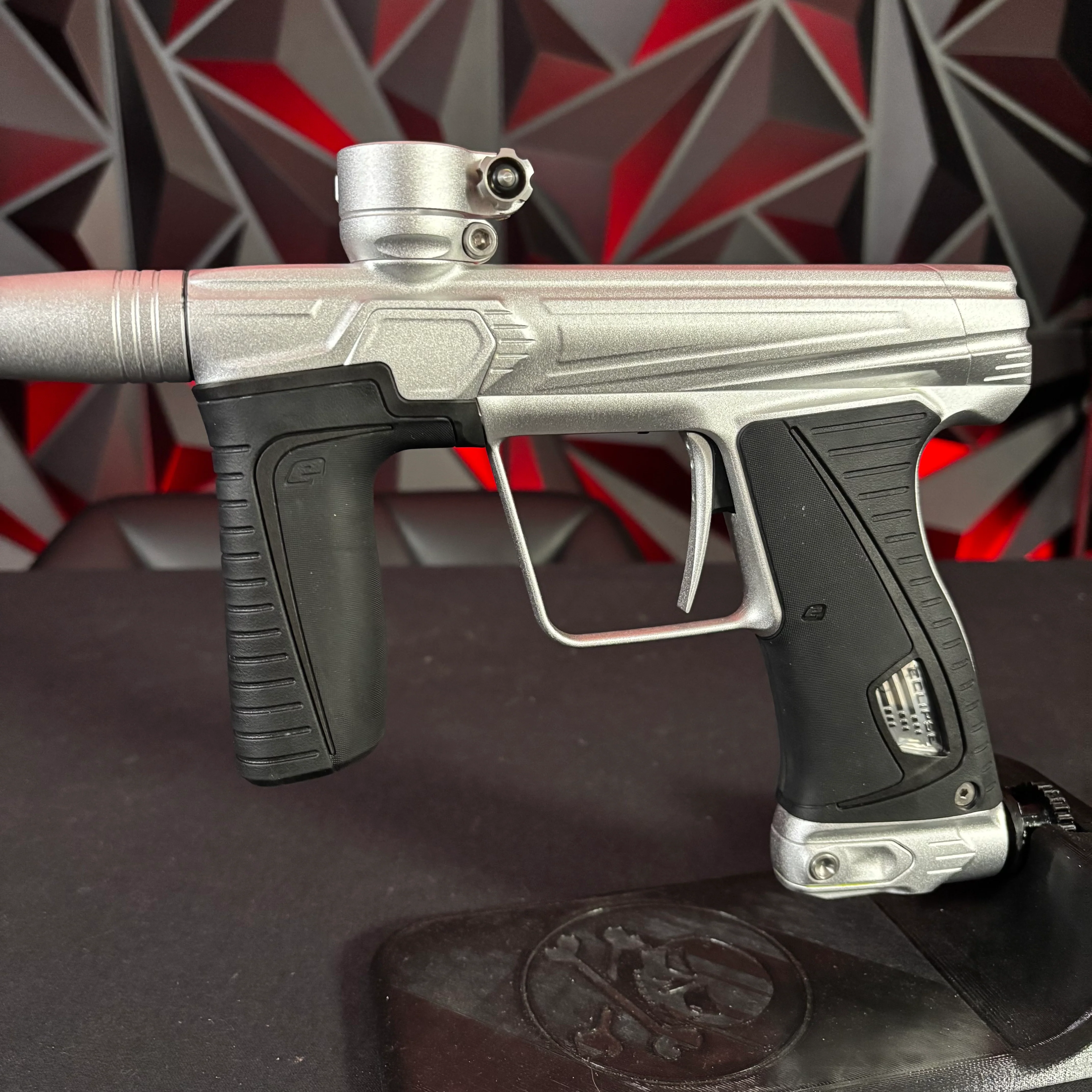 Used Planet Eclipse 180r Paintball Gun - Silver - Image 5