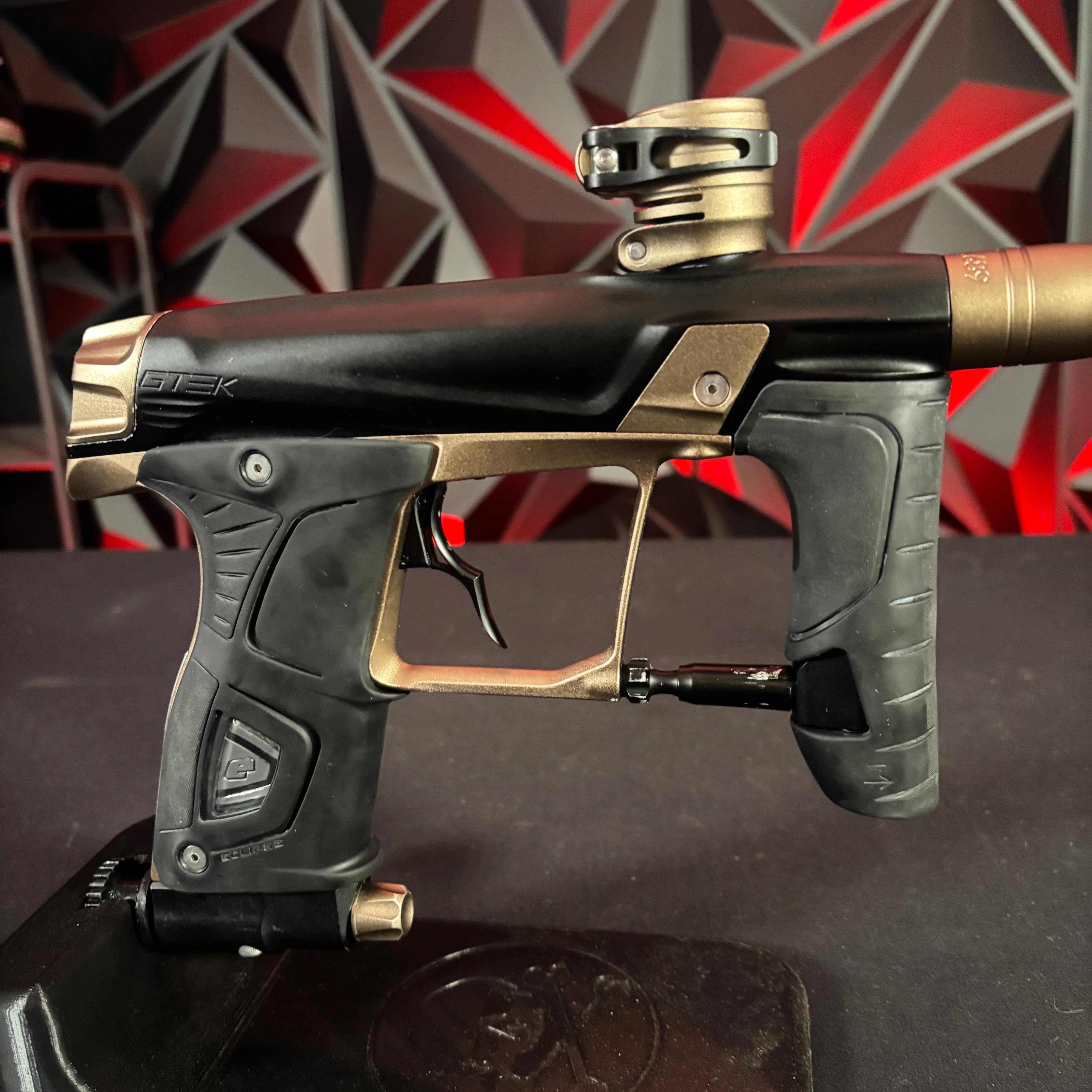 Used Planet Eclipse 160R Paintball Gun - Midnight/ Sandstone - Image 3