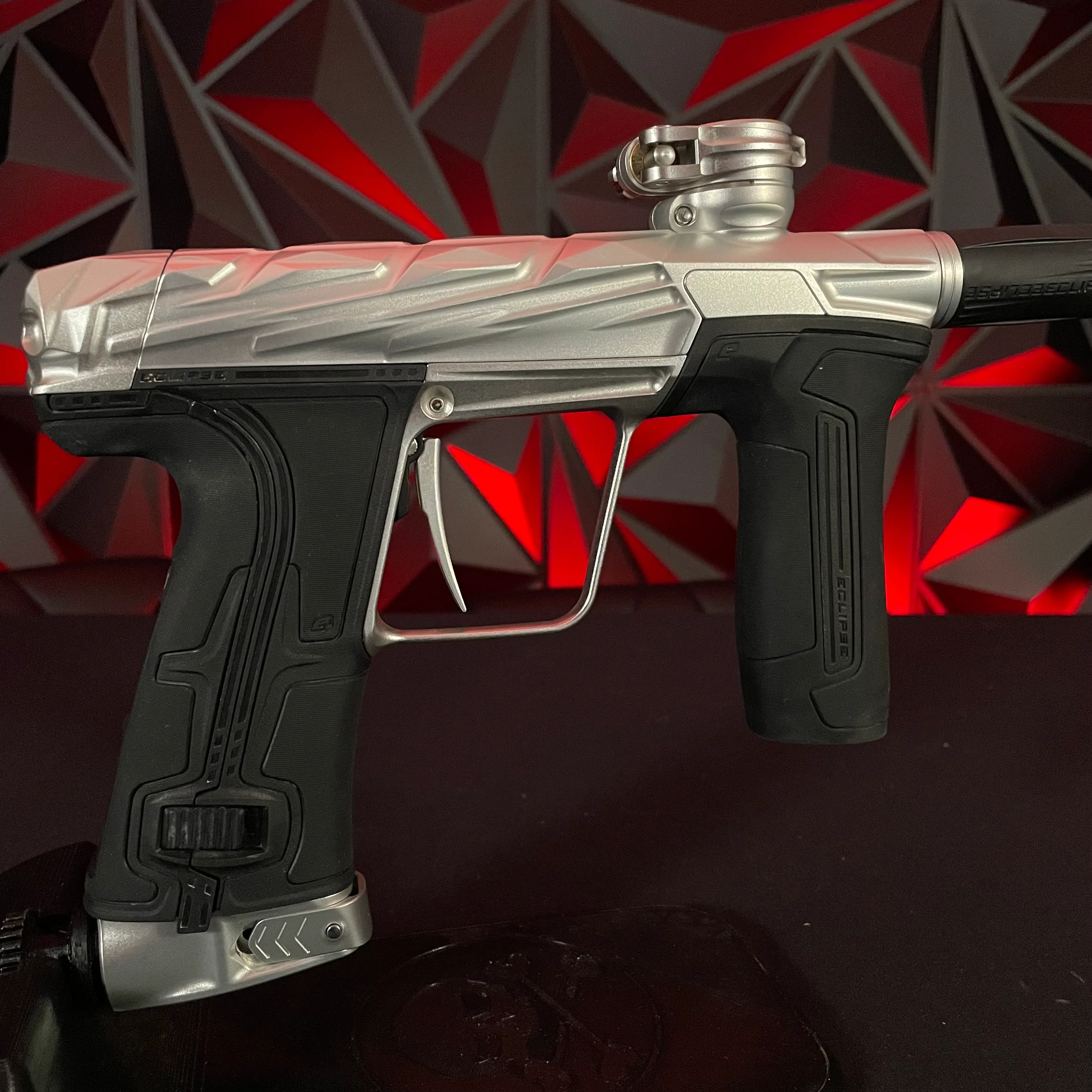 Used Planet Eclipse/Infamous CS3 Paintball Gun - Silver/Pure - Image 2