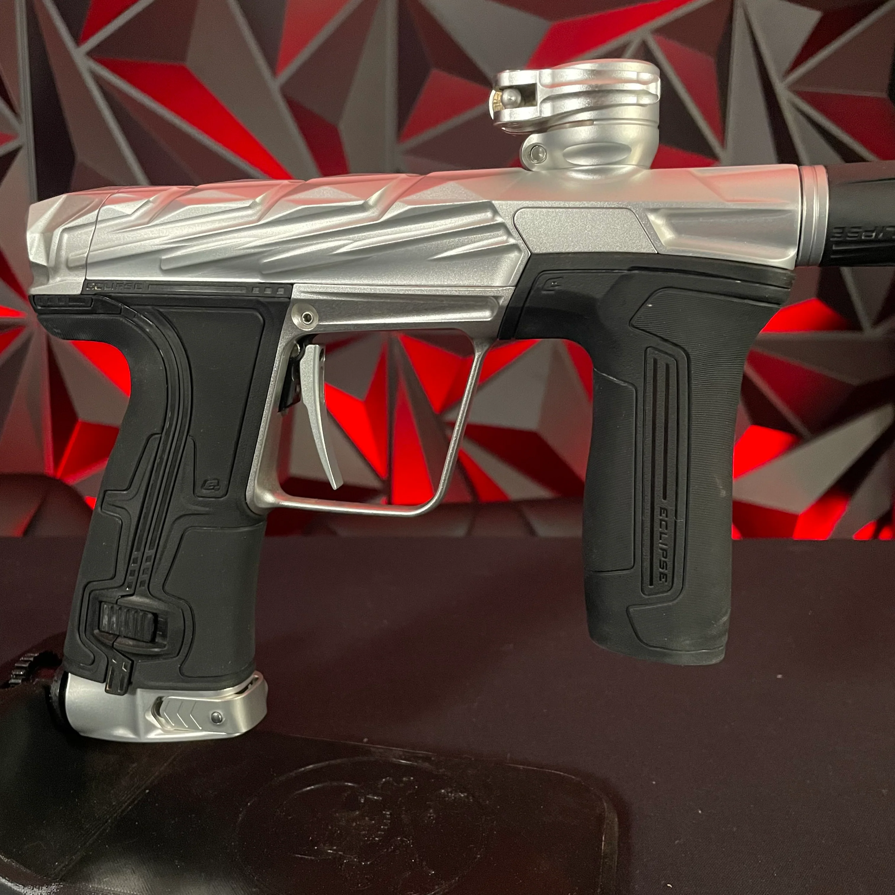 Used Planet Eclipse/Infamous CS3 Paintball Gun - Silver/Pure - Image 3