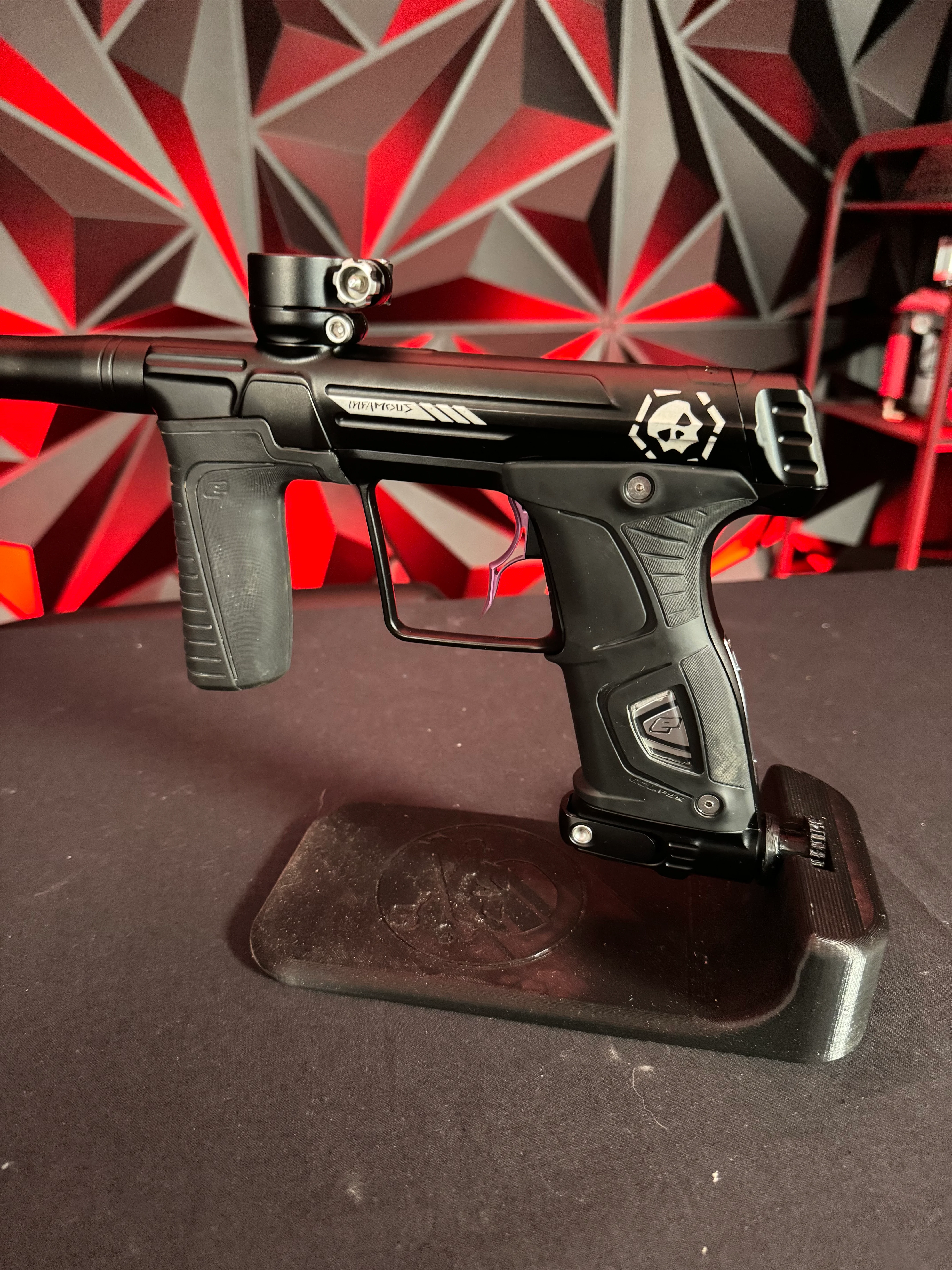 Used Planet Eclipse/Infamous Gtek 170R Paintball Gun - Black w/ Infamous Deuce Trigger - Image 2
