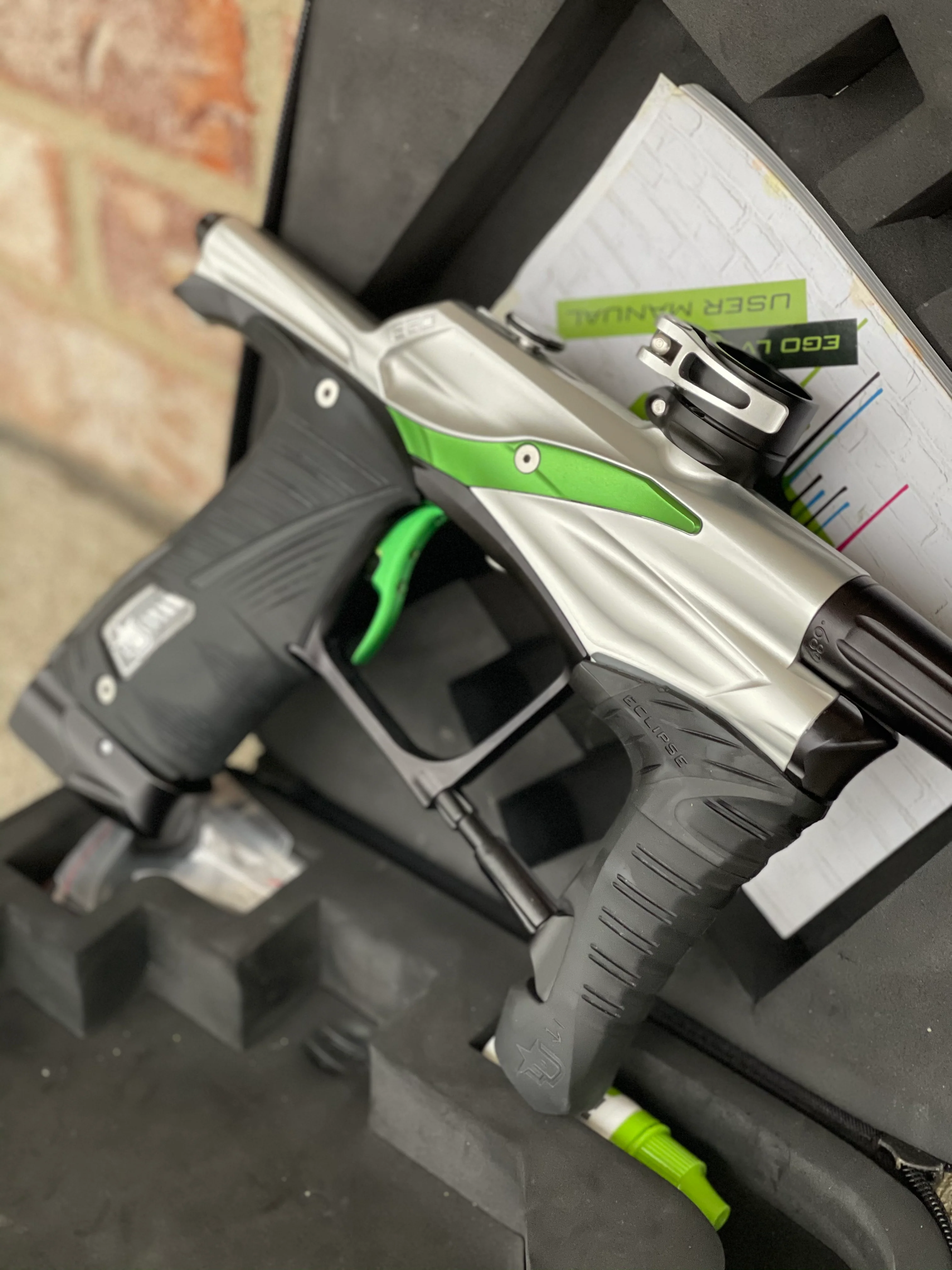 Used Planet Eclipse LV1.1/1.5 Paintball Gun - Silver/Black/Green - Image 2