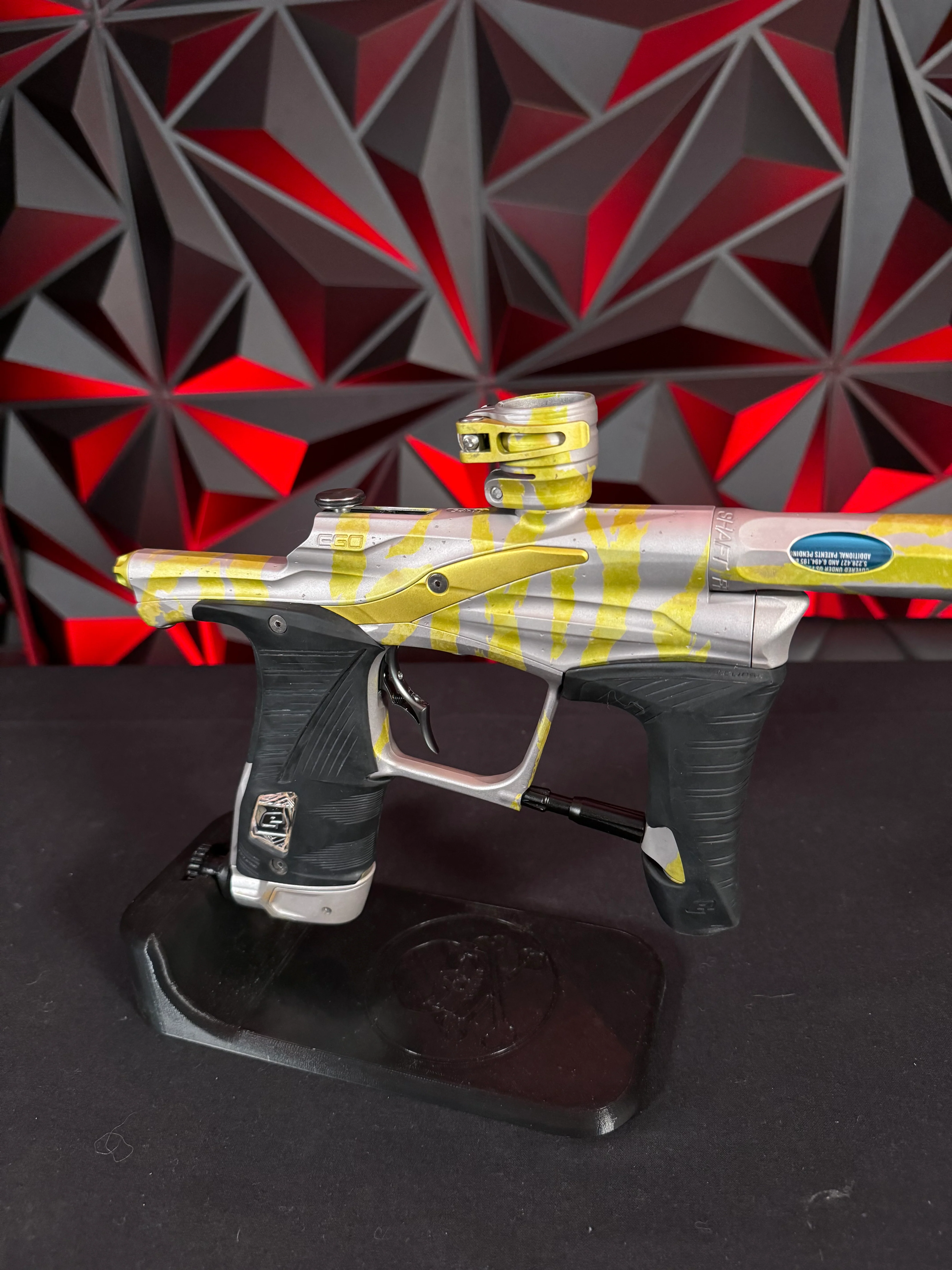 Used Planet Eclipse LV1.1 Paintball Gun - Custom Anno Silver/Yellow Tiger w/Deuce Trigger, TechT Bolt, White & Black Grip Kit - Image 3