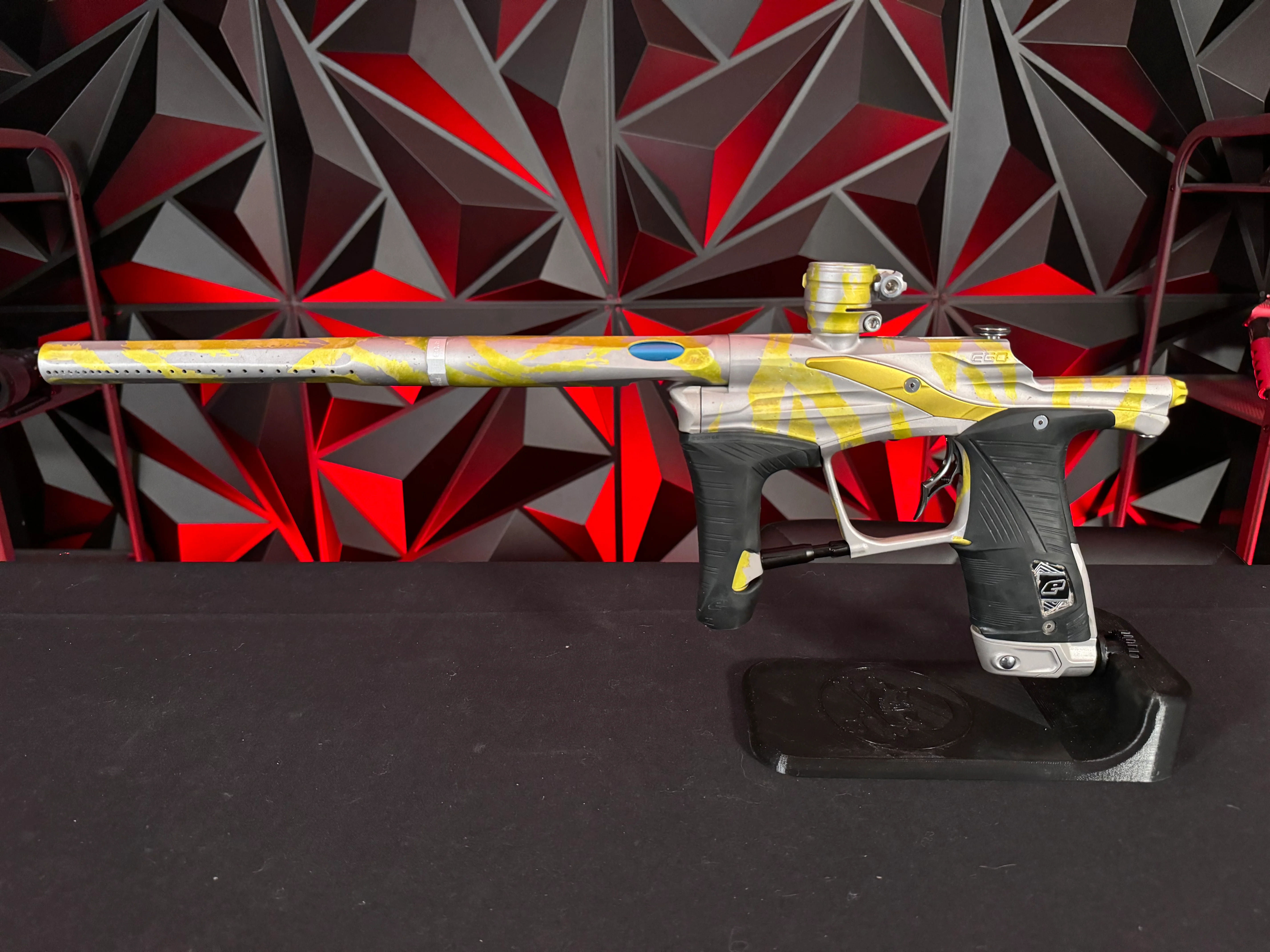Used Planet Eclipse LV1.1 Paintball Gun - Custom Anno Silver/Yellow Tiger w/Deuce Trigger, TechT Bolt, White & Black Grip Kit - Image 6
