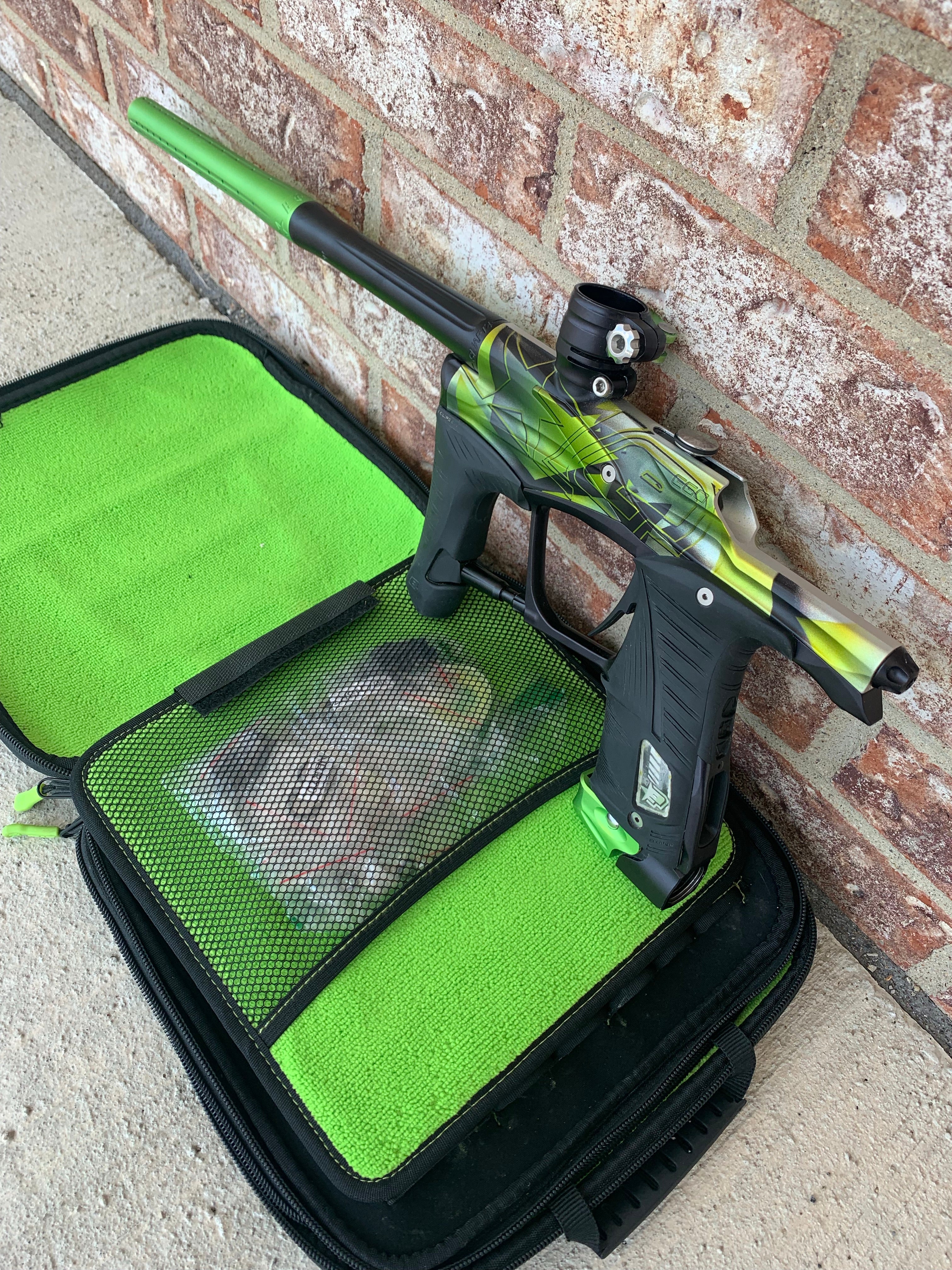 Used Planet Eclipse Lv1 Paintball Marker- Limited Edition Distortion Lizzard - Image 4
