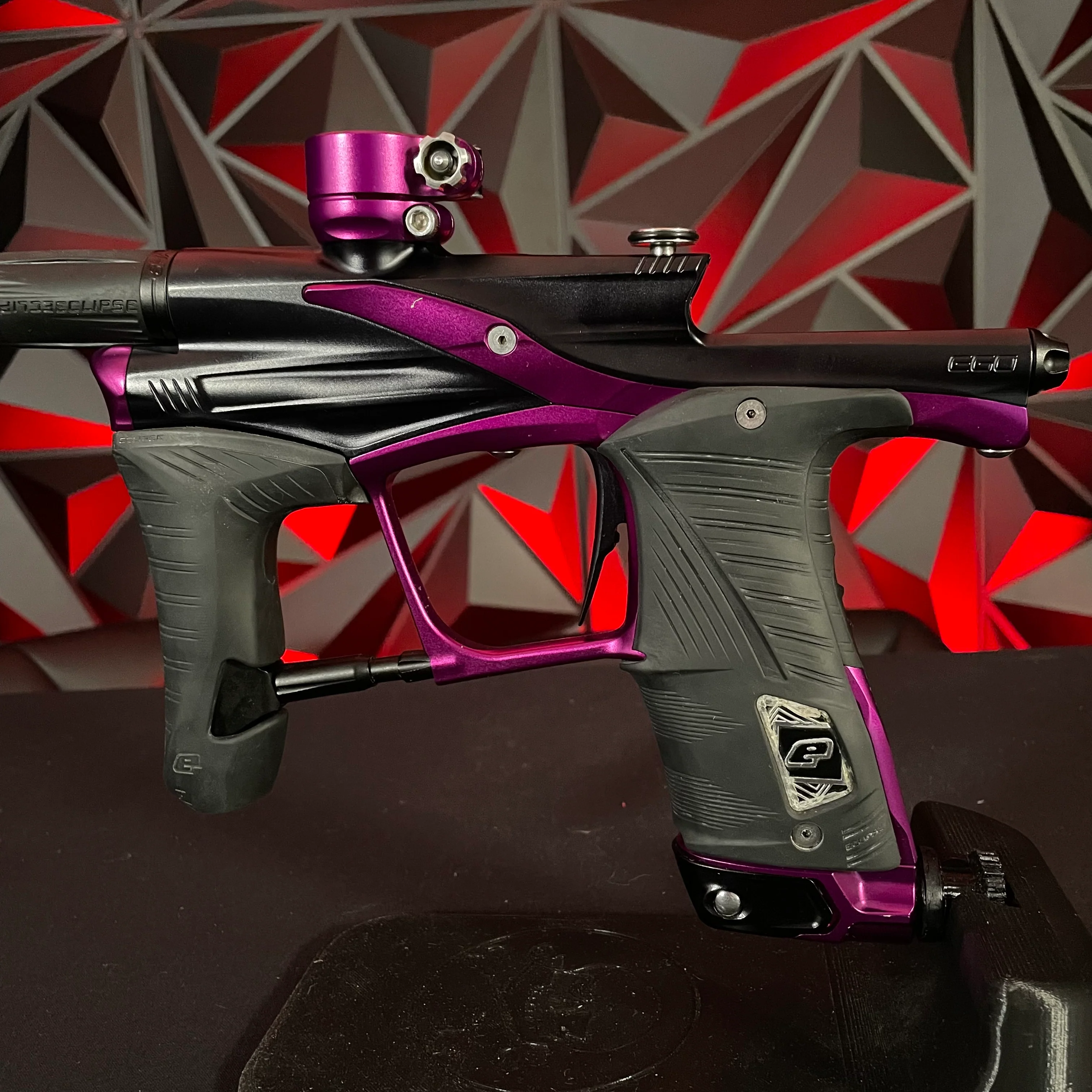 Used Planet Eclipse LV1.6 Paintball Gun - Amethyst w/ 3 FL Back - Image 4