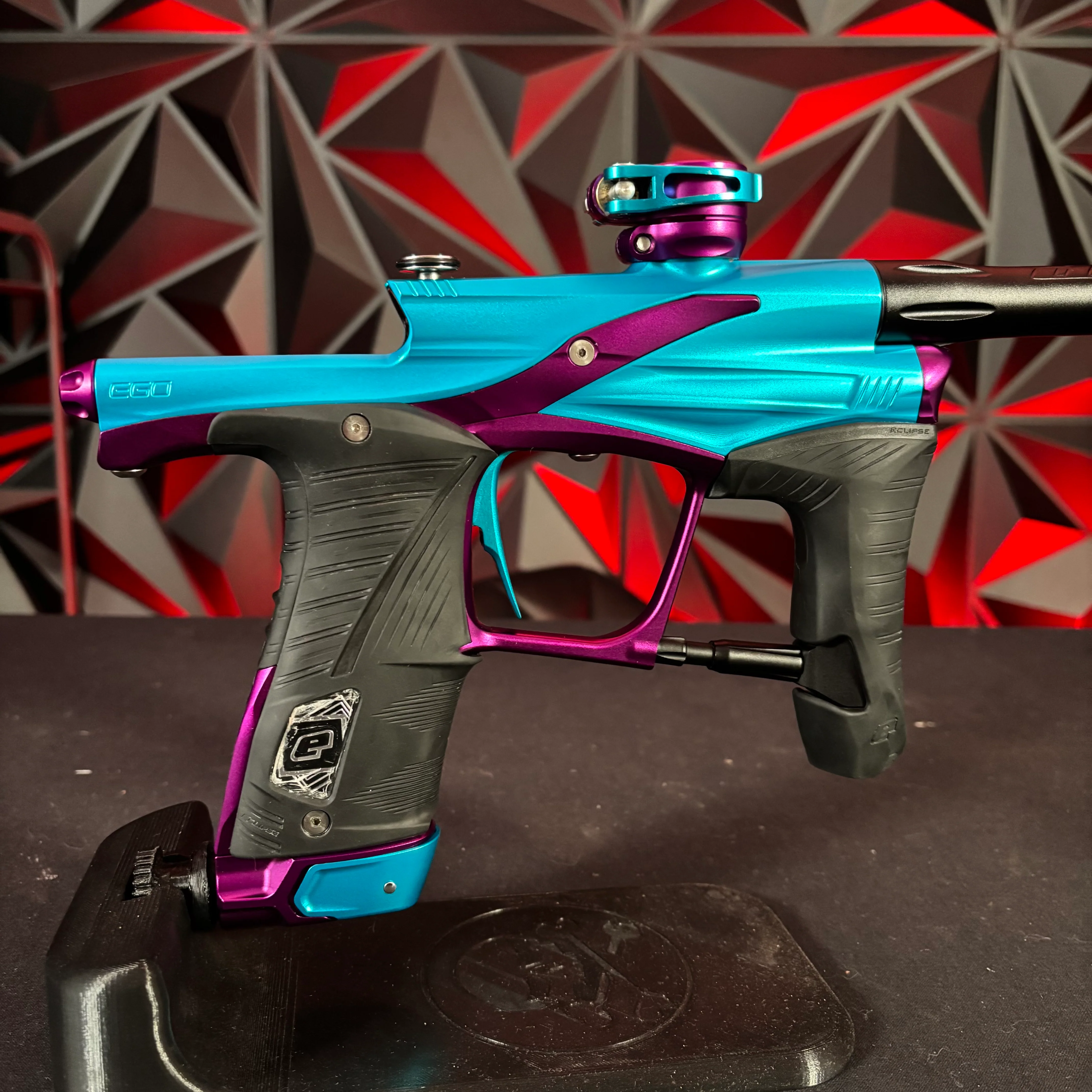 Used Planet Eclipse Lv1.6 Paintball Gun - Blue/Purple - Image 2
