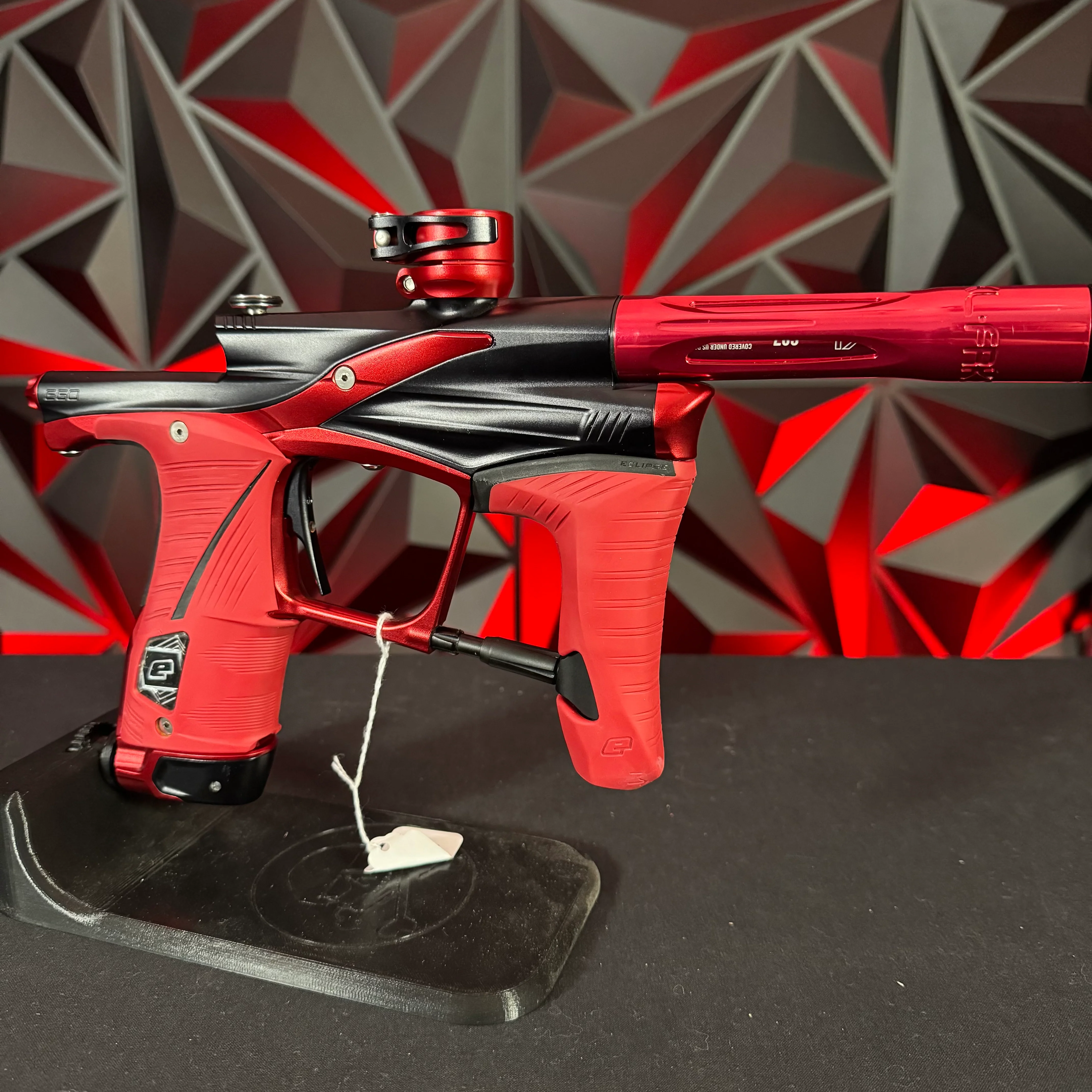 Used Planet Eclipse LV1.6 Paintball Gun - Black/Red w/ Freak XL Barrel - Image 3