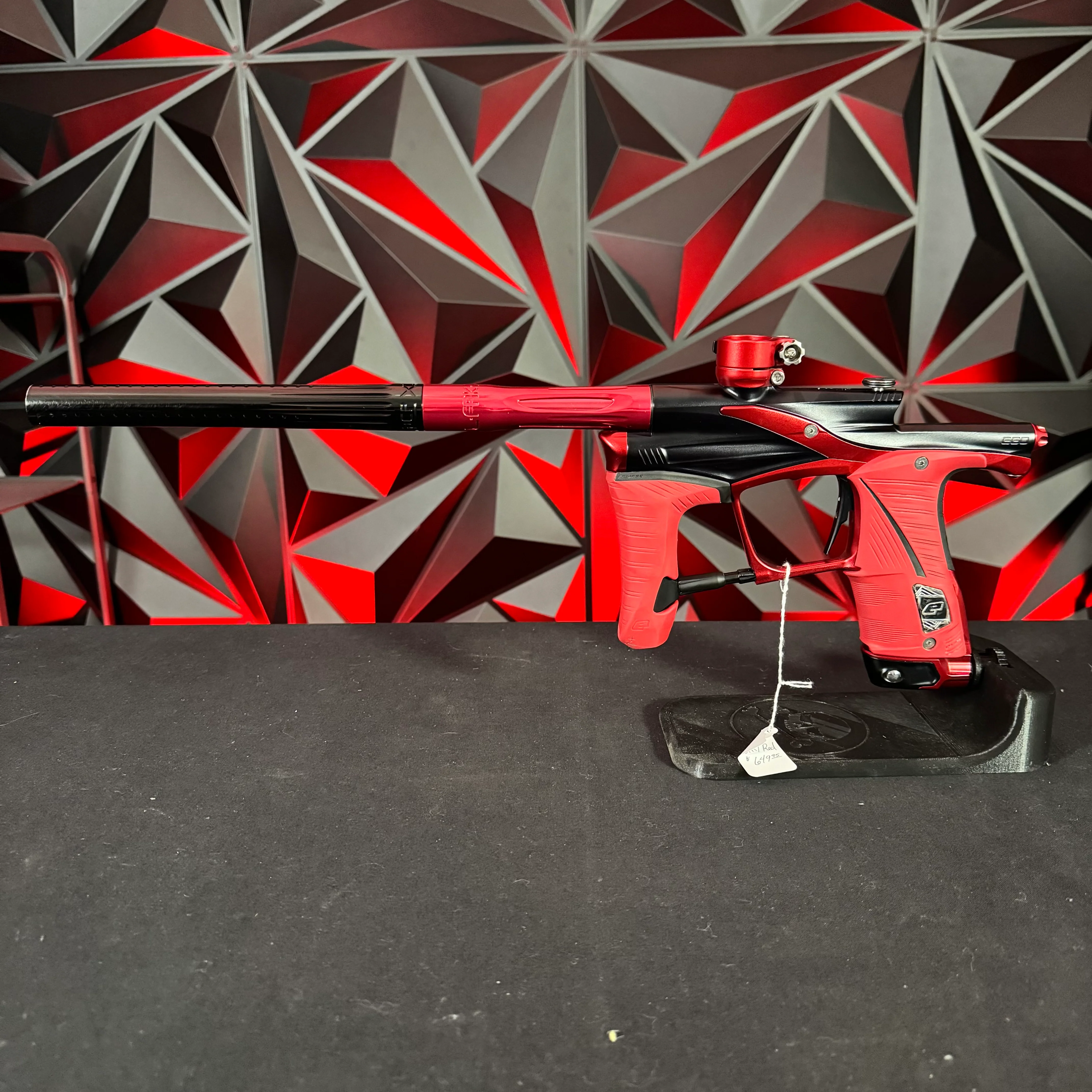 Used Planet Eclipse LV1.6 Paintball Gun - Black/Red w/ Freak XL Barrel - Image 6