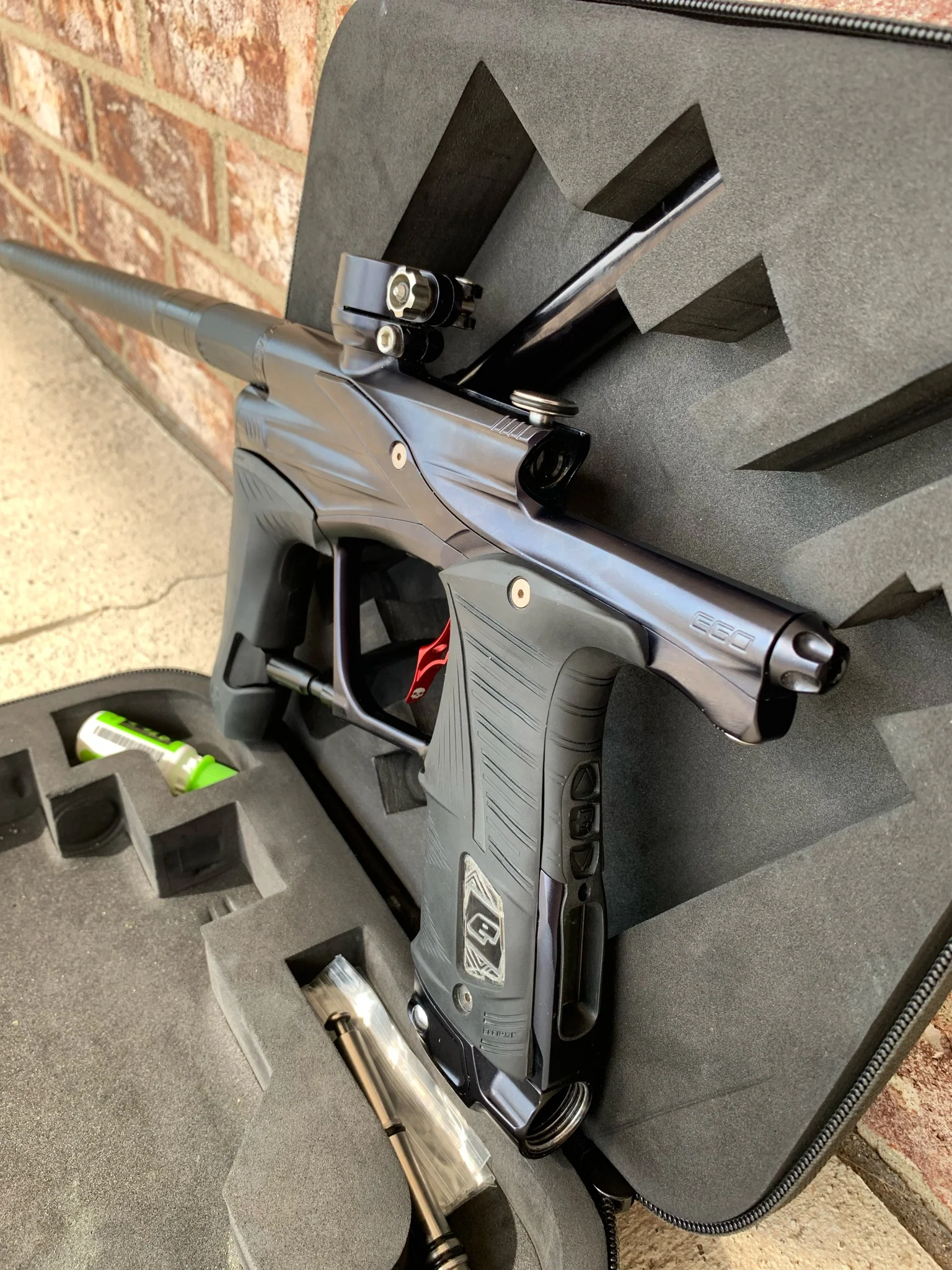 Used Planet Eclipse LV1.6 Paintball Gun - Black w/ Red Infamous Trigger - Image 3