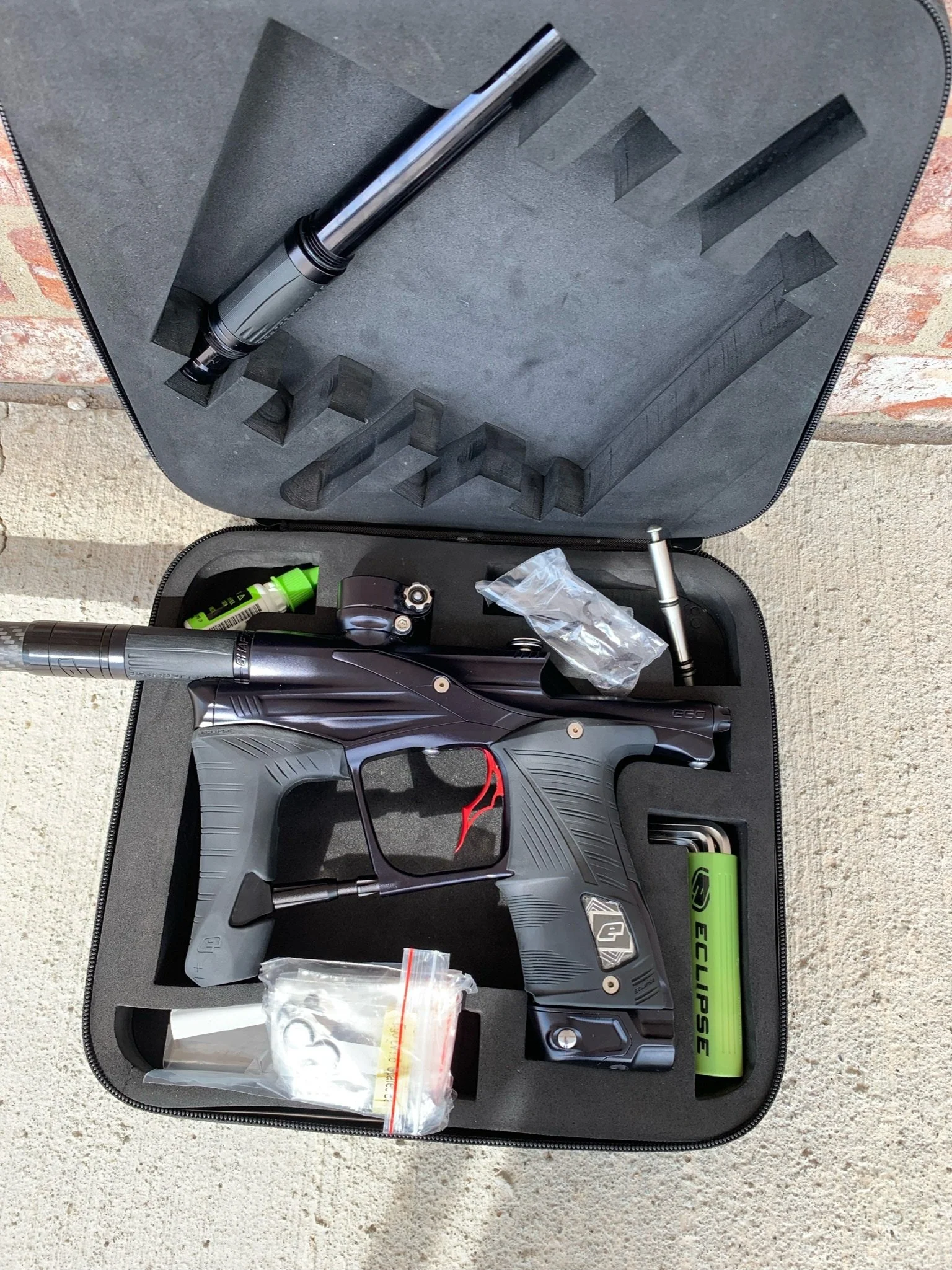 Used Planet Eclipse LV1.6 Paintball Gun - Black w/ Red Infamous Trigger - Image 5