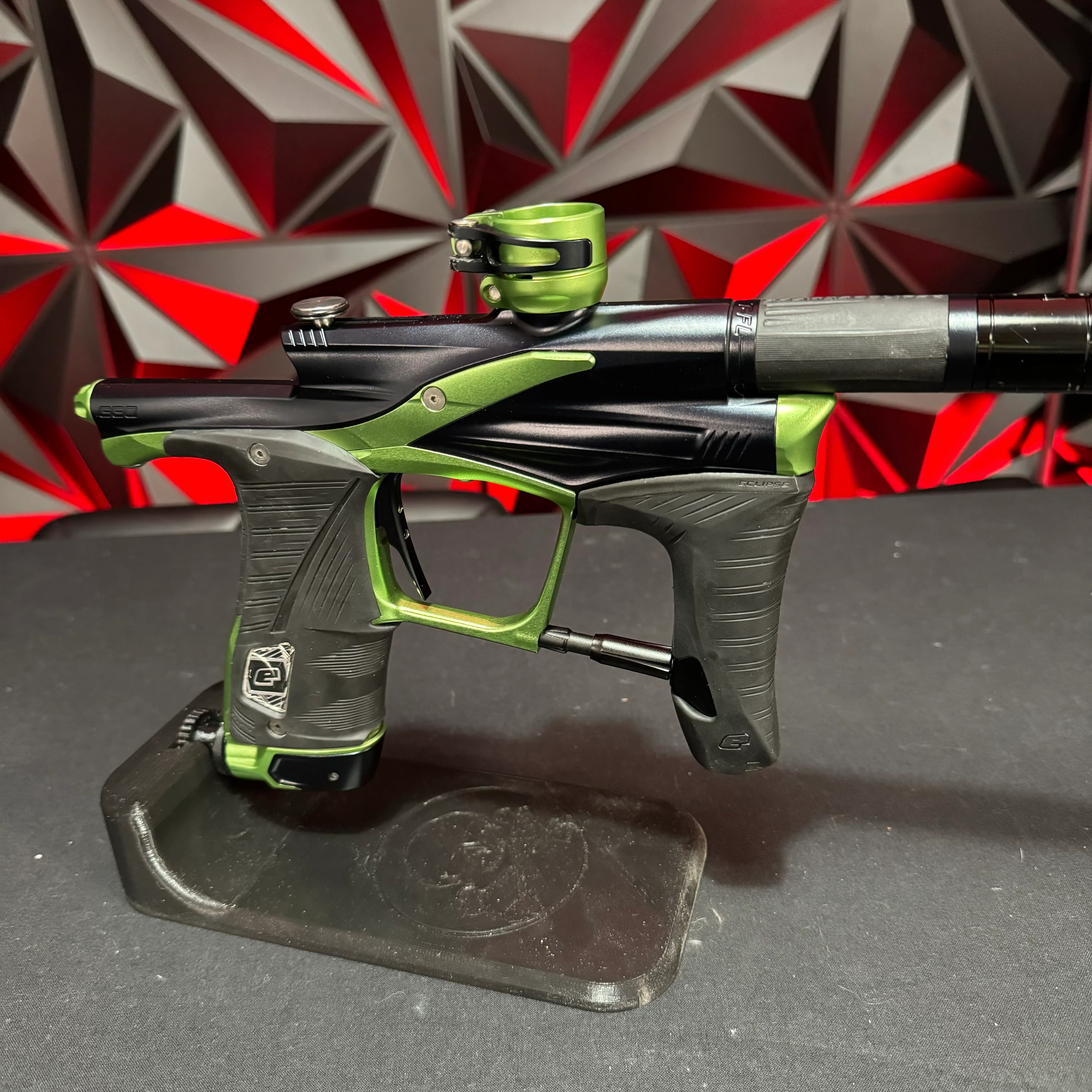 Used Planet Eclipse Lv1.6 Paintball Gun - Emerald w/ 2 FL Backs - Image 4