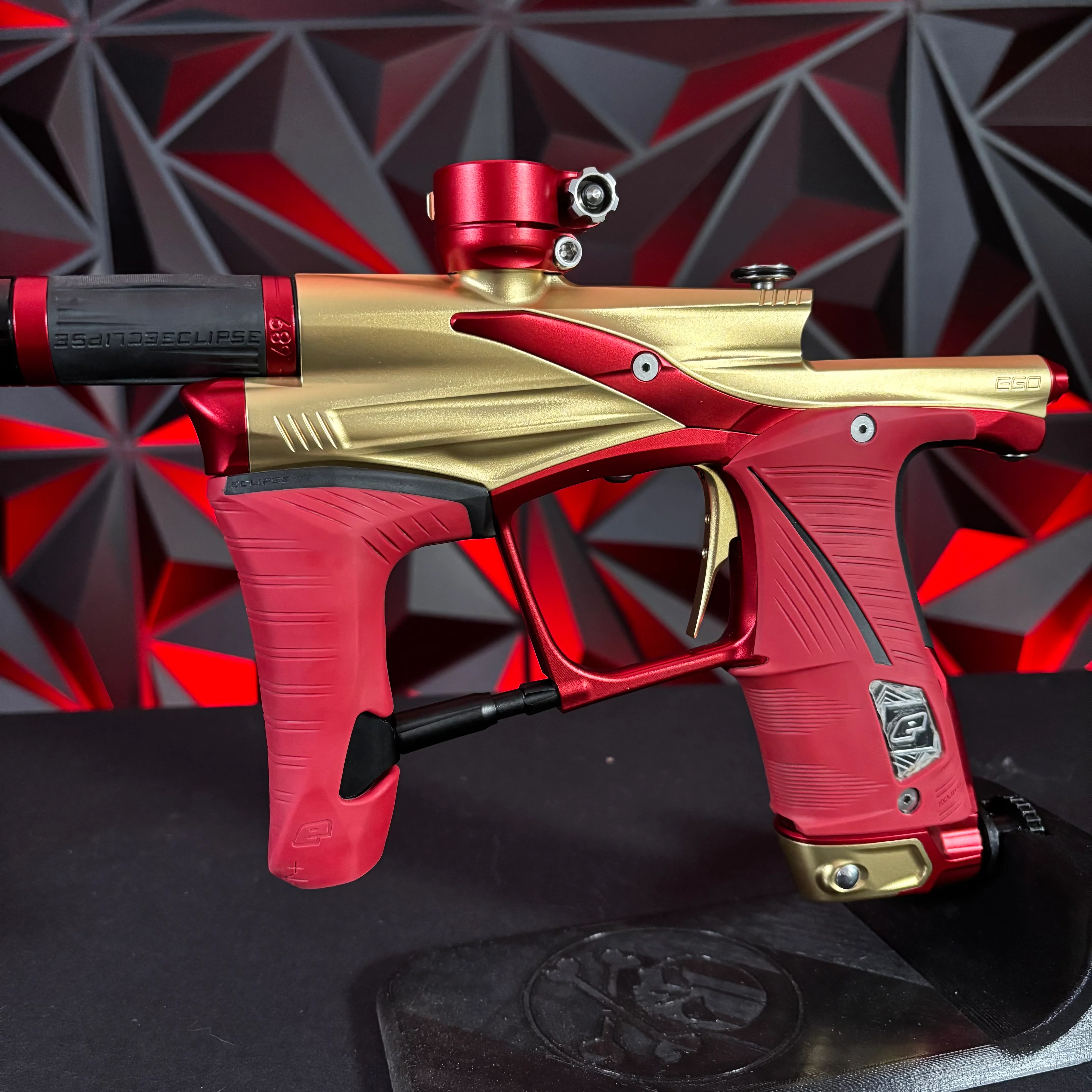 Used Planet Eclipse Lv1.6 Paintball Gun - Gold / Red - Image 5