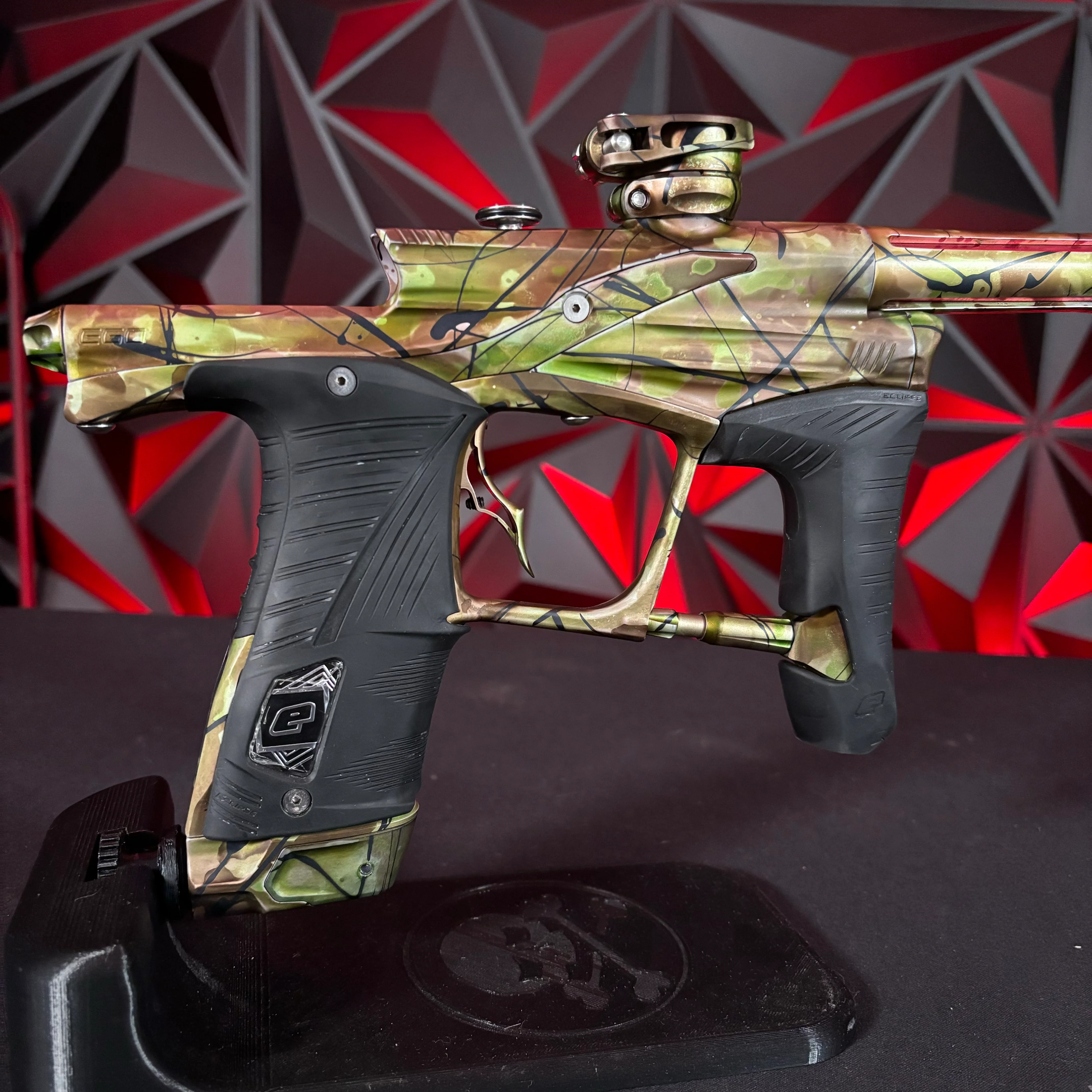 Used Planet Eclipse LV1.6 Paintball Gun - LE Pooty Camo Splash - Image 2