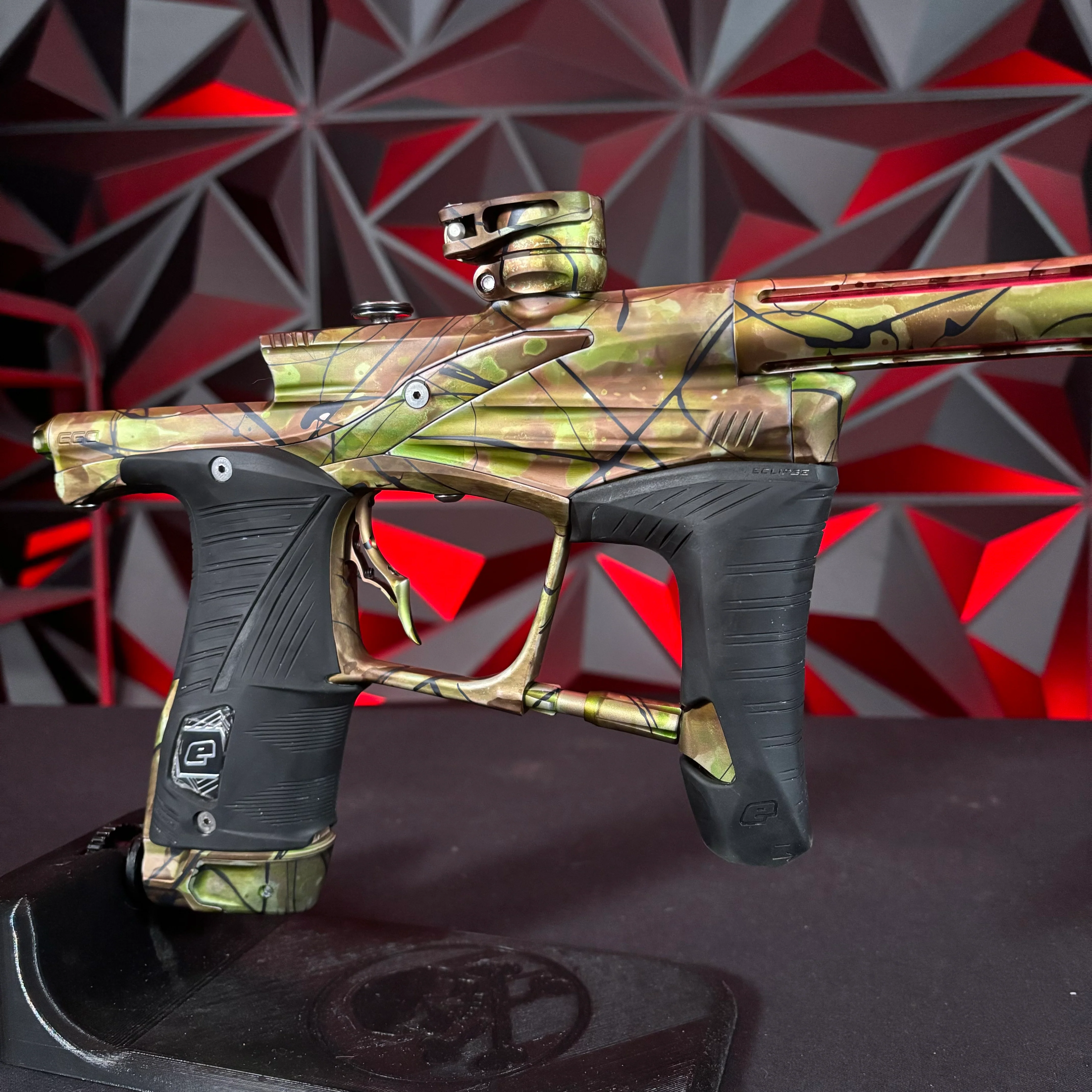 Used Planet Eclipse LV1.6 Paintball Gun - LE Pooty Camo Splash - Image 4