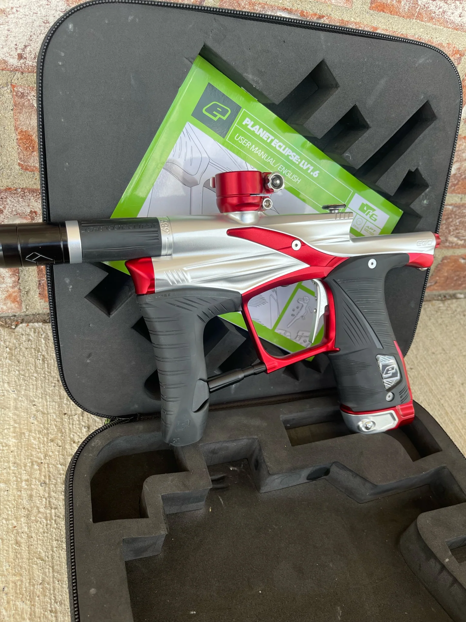 Used Planet Eclipse LV1.6 Paintball Gun - Silver / Red - Image 4