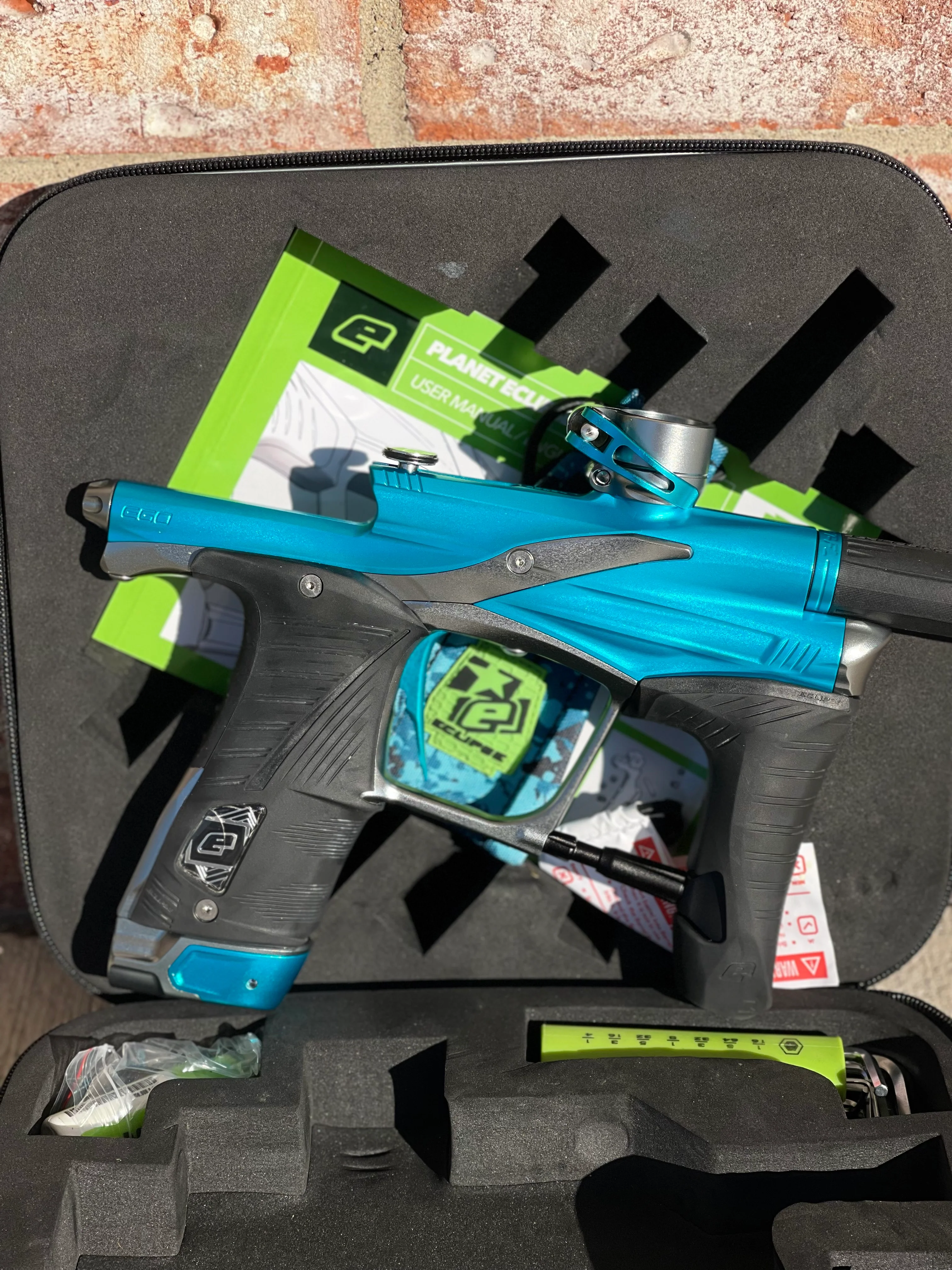 Used Planet Eclipse Lv1.6 Paintball Gun - Zircon (Teal / Grey) - Image 5