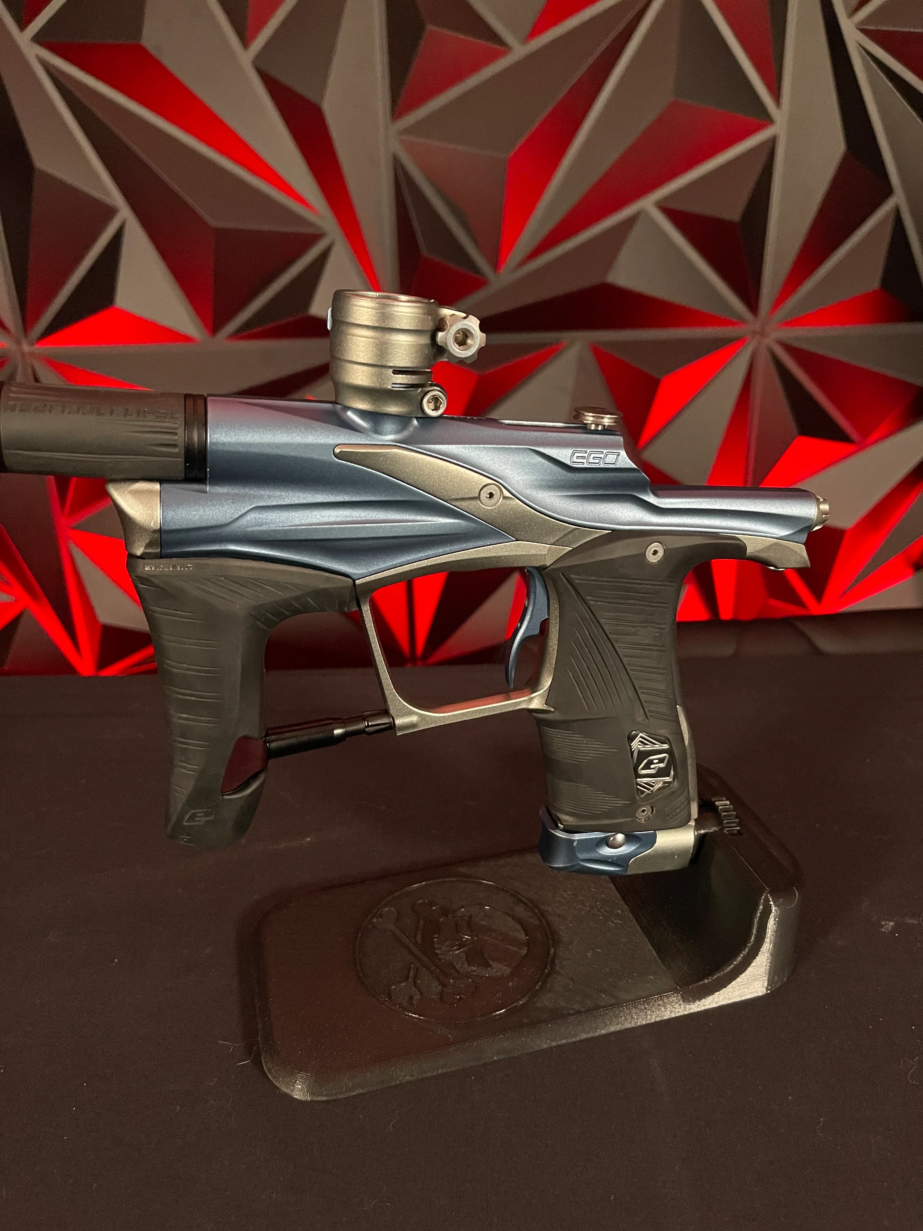 Used Planet Eclipse LV1 Paintball Gun - Blue/Dark Grey w/s63 PWR Barrel System - Image 4